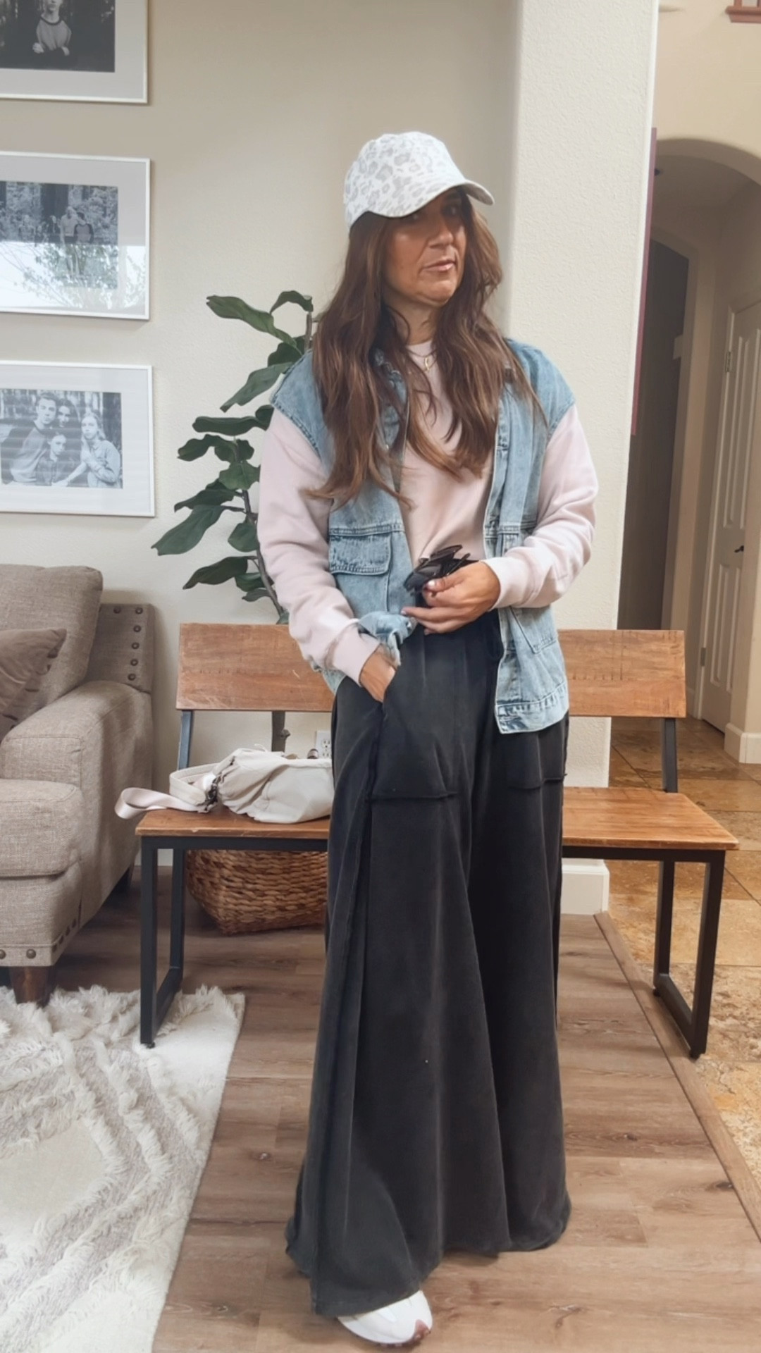 Easy and relaxed outfit finds that are affordable and so comfy! 

#LTKStyleTip #LTKActive #LTKFindsUnder50
