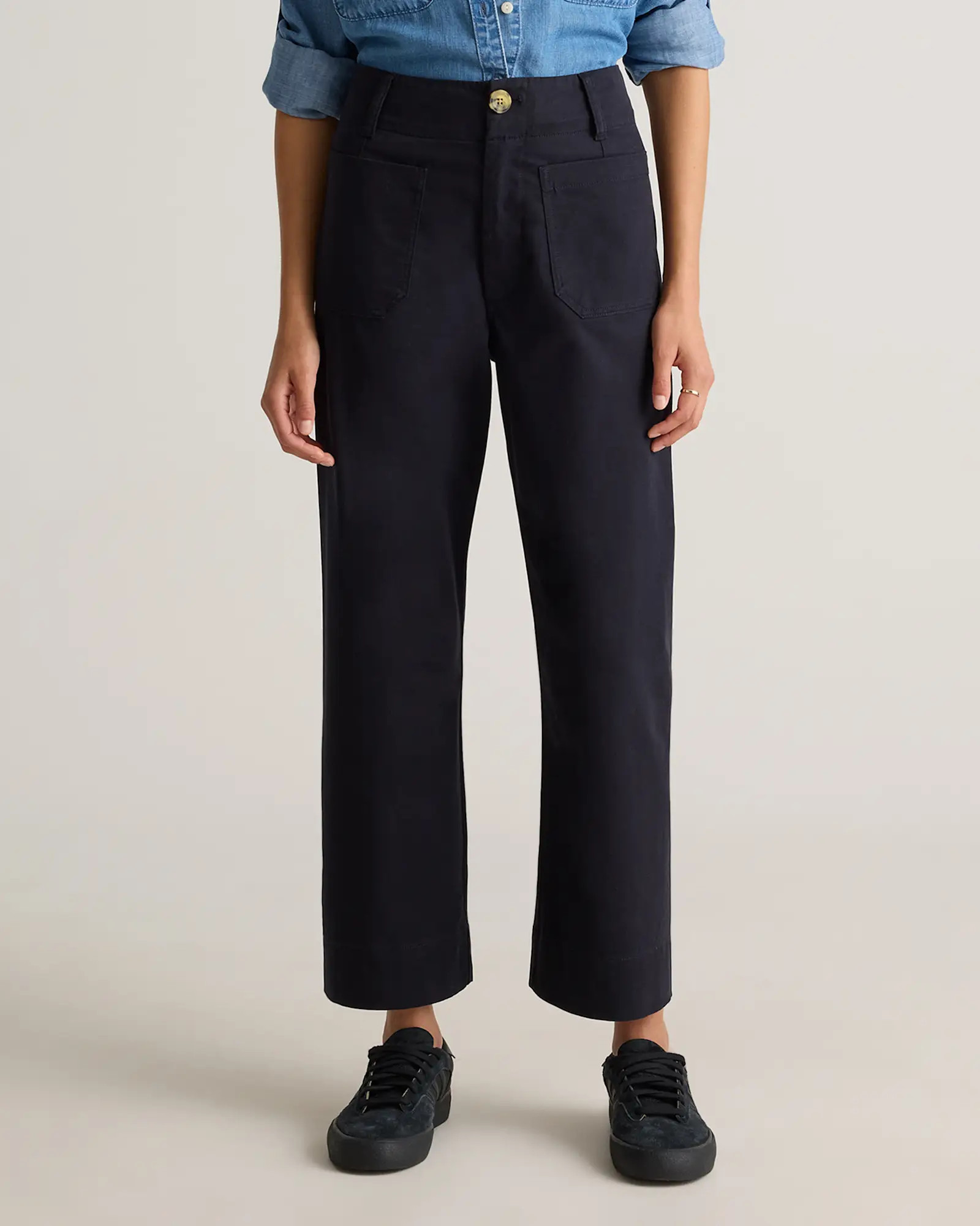 Organic Stretch Cotton Chino Cropped Wide Leg Pants in Black | Quince