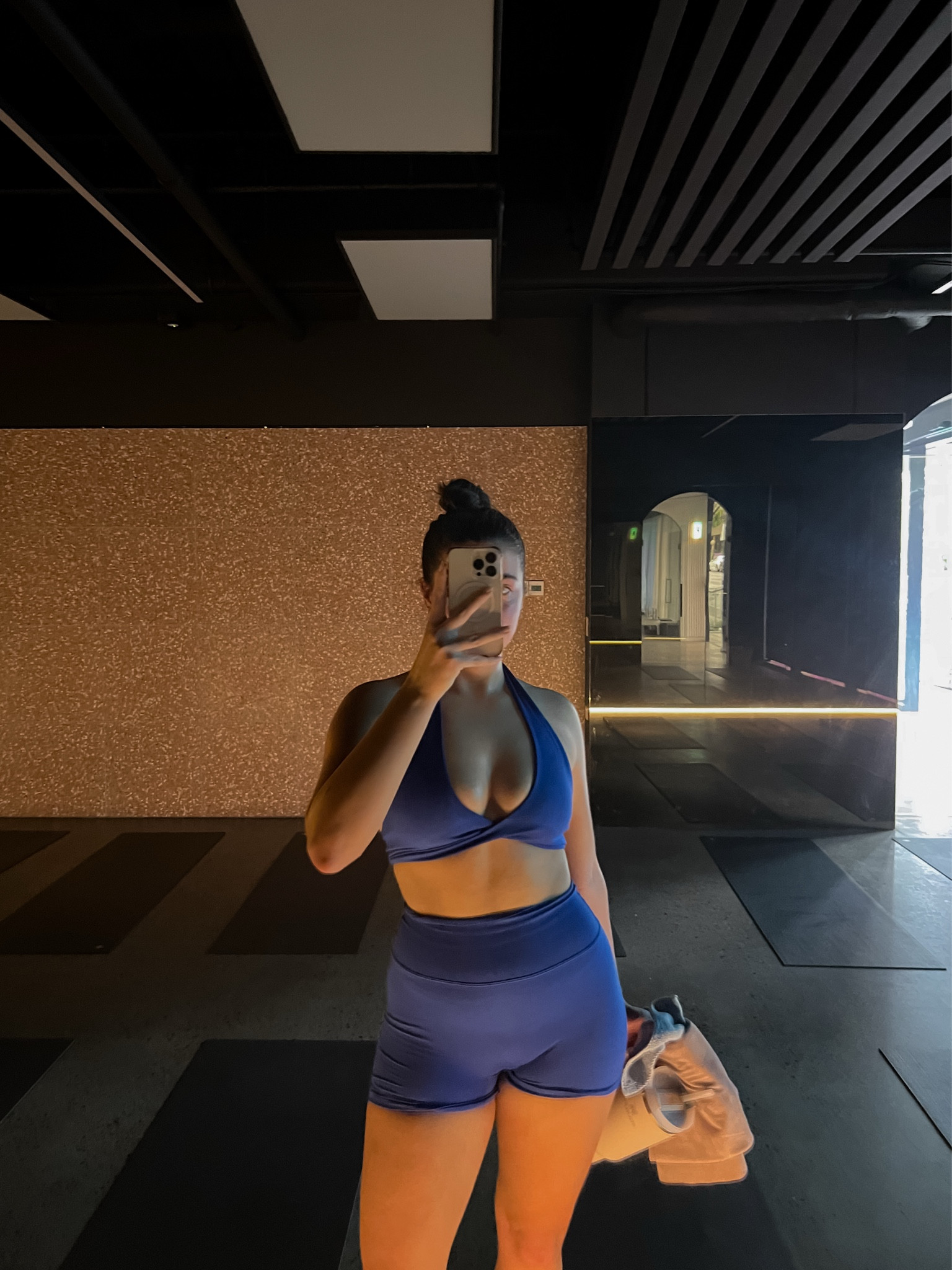 crop shop boutique has me in a chokehold right now 

sizes:
top - medium
shorts - medium 

#LTKaustralia #LTKspring #LTKfitness