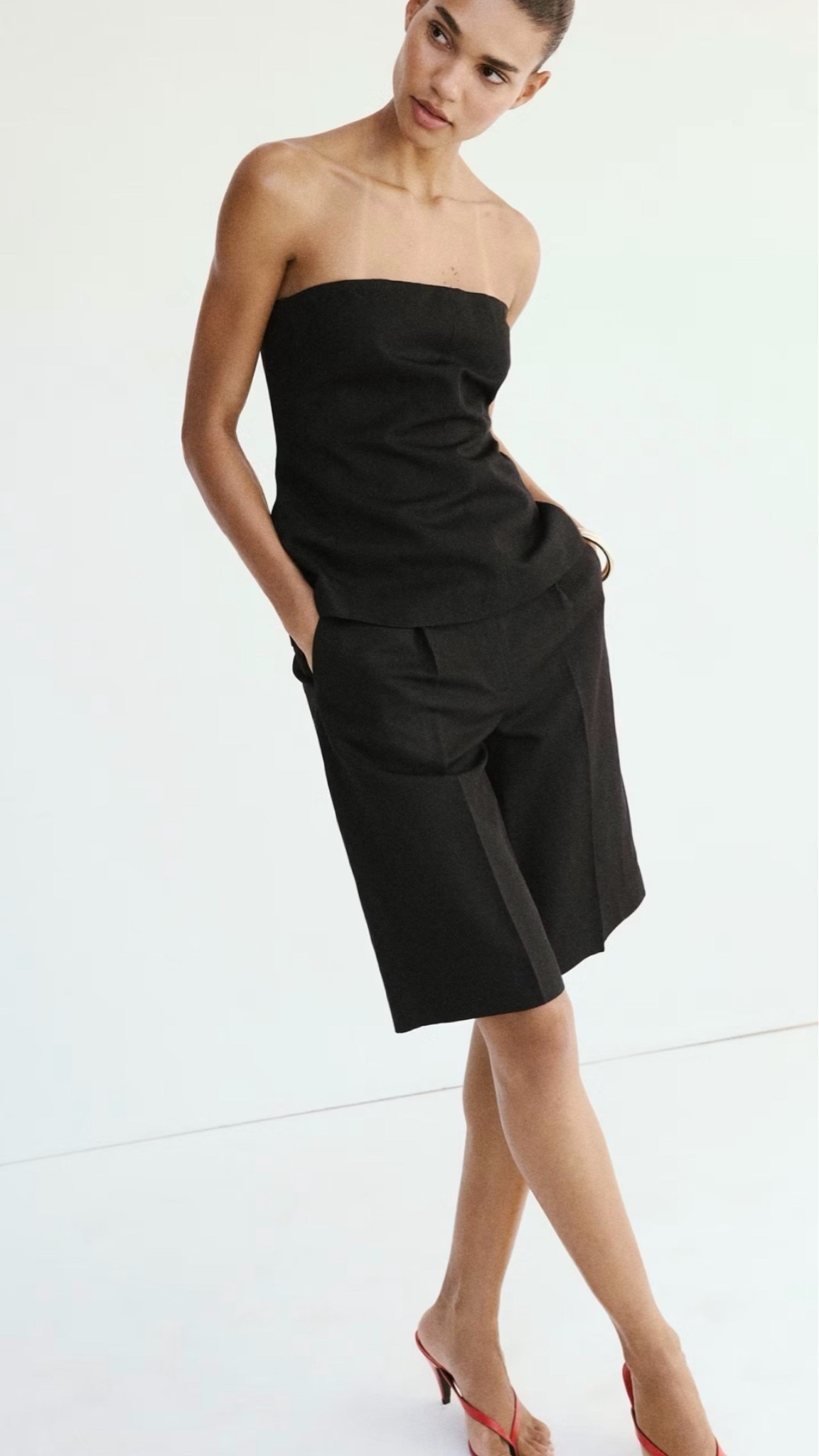 summer outfits

30% OFF USE: SALE30
STRAPLESS LINEN TOP
AND BERMUDA 

#summer #strapless #linen #mango #top #bermuda #outfit

#LTKSeasonal #LTKOver40 #LTKWorkwear