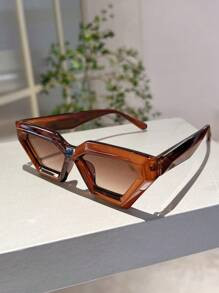 1pc Unisex Vintage Fashionable Trendy Eyeglasses Shades Beach Accessories | SHEIN