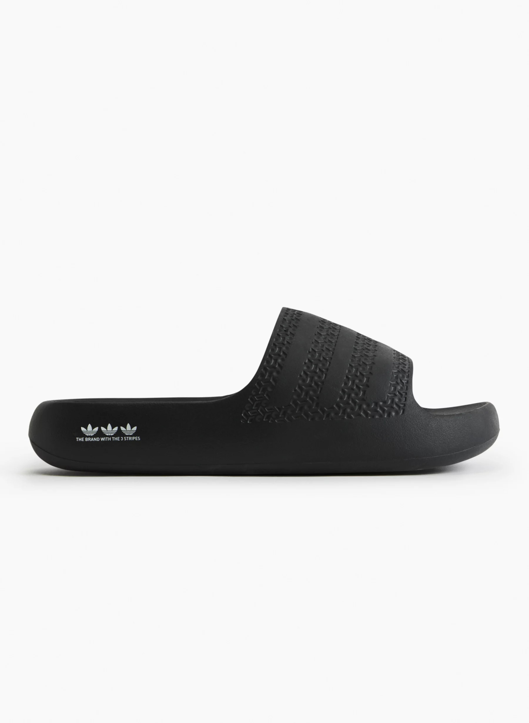ADILETTE AYOON | Aritzia