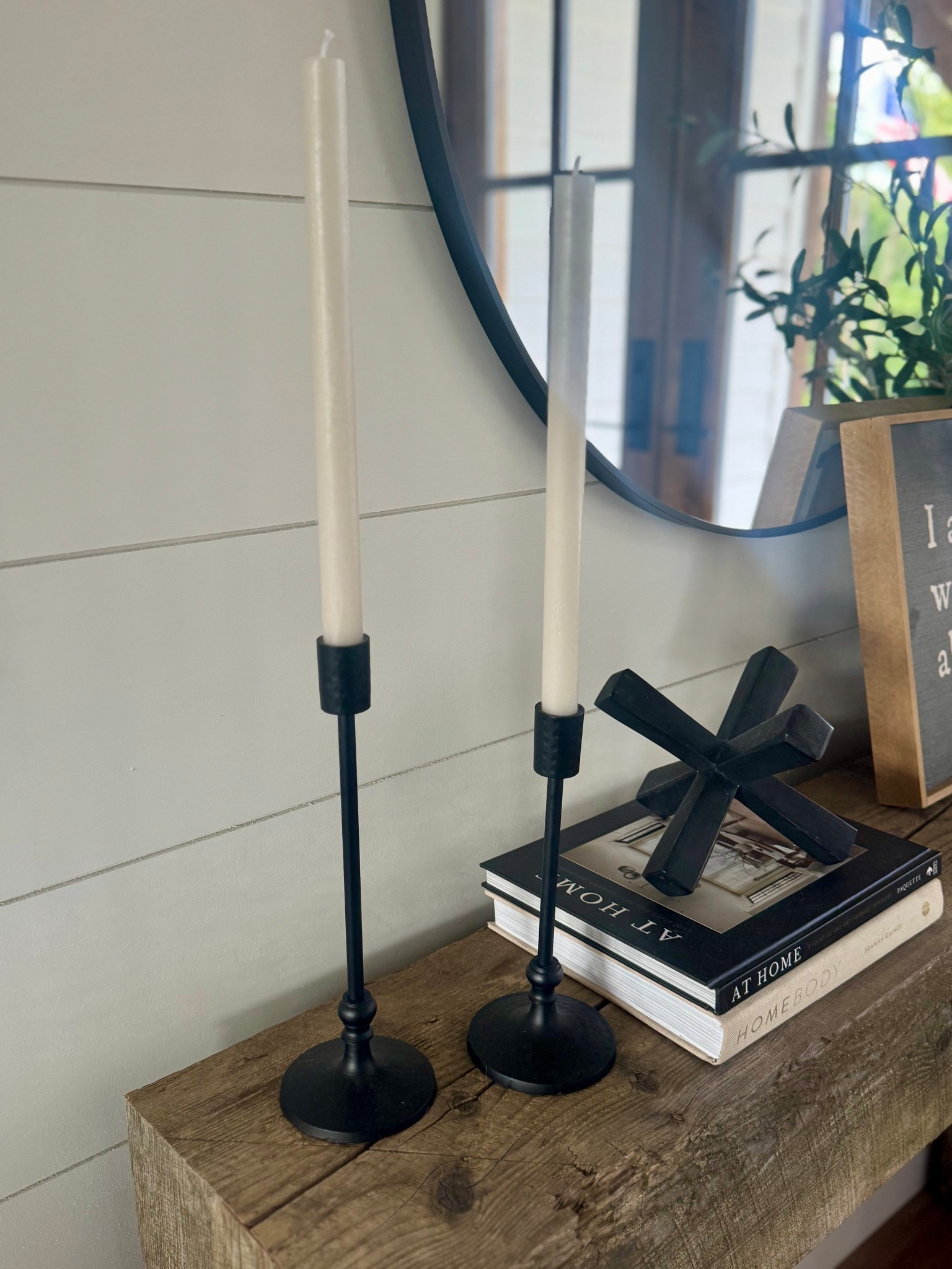 Foyer decor 

Amazon, Target, Amazon finds, candelabra, hearth and hand, magnolia, interior decor, home

#LTKFindsUnder50 #LTKHome #LTKStyleTip