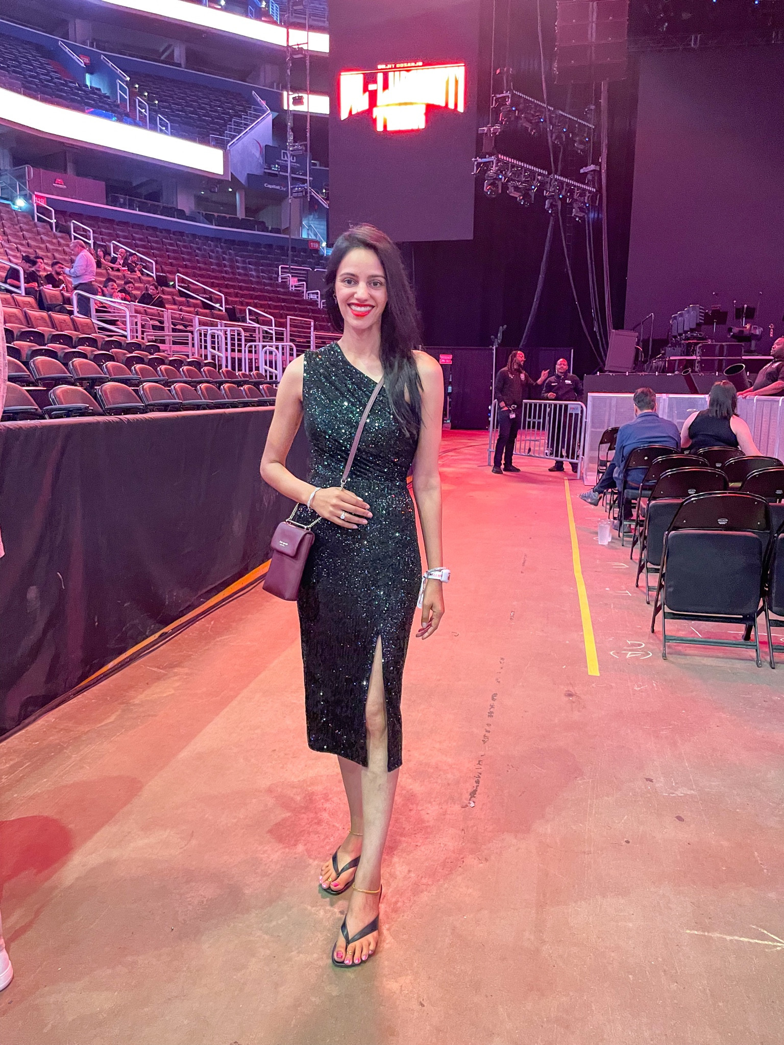 This dress has all the feels for a fun night out!


#LTKParties #LTKStyleTip