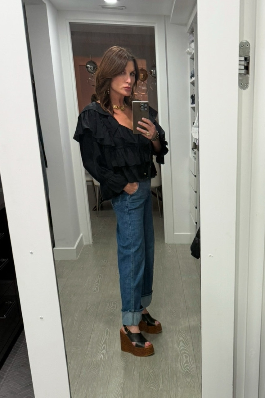 Another night, a little Chloe is always a great idea!  

Blouse @chloe
Jeans @joes
Sandals @chloe 

❤️ EAB 

#LTKStyleTip #LTKSeasonal #LTKShoeCrush