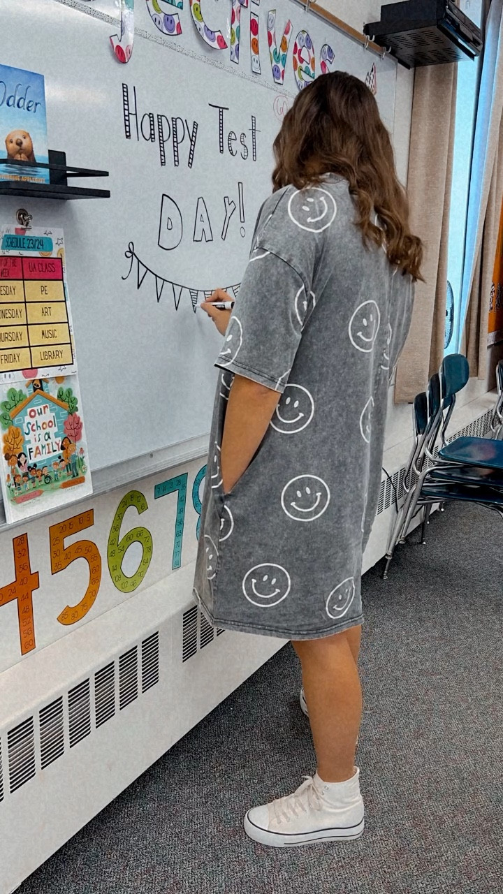 smiley face dress is from poppy & seed!!! 🩷