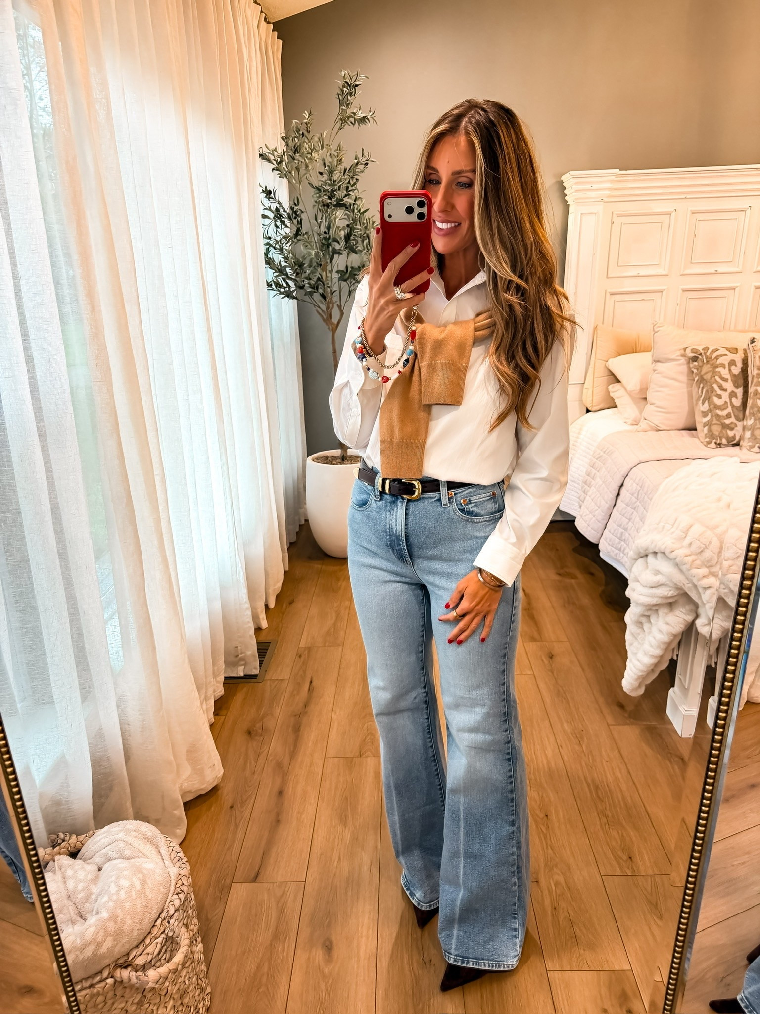 A crisp white button down and great jeans will always be a favorite combination. I love the relaxed shape of these wide leg jeans, and adding the camel sweater over the shoulders makes this feel ready for that summer to fall transition.

Size 8 long jeans

white button down, wide leg jeans, denim outfit, fall outfit idea, transitional style, classic outfit, casual fall style, everyday denim, sweater styling, fall fashion, TheMomInStyle

#LTKootd #LTKSeasonal #LTKOver40
