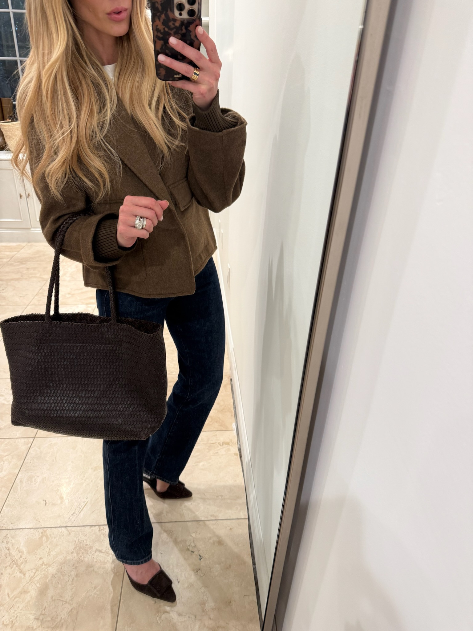 The accessories in this outfit are so good! Grab them during NSALE!

I am wearing a size small!

Nordstrom anniversary sale, NSALE, Nordstrom fashion

#LTKvlog