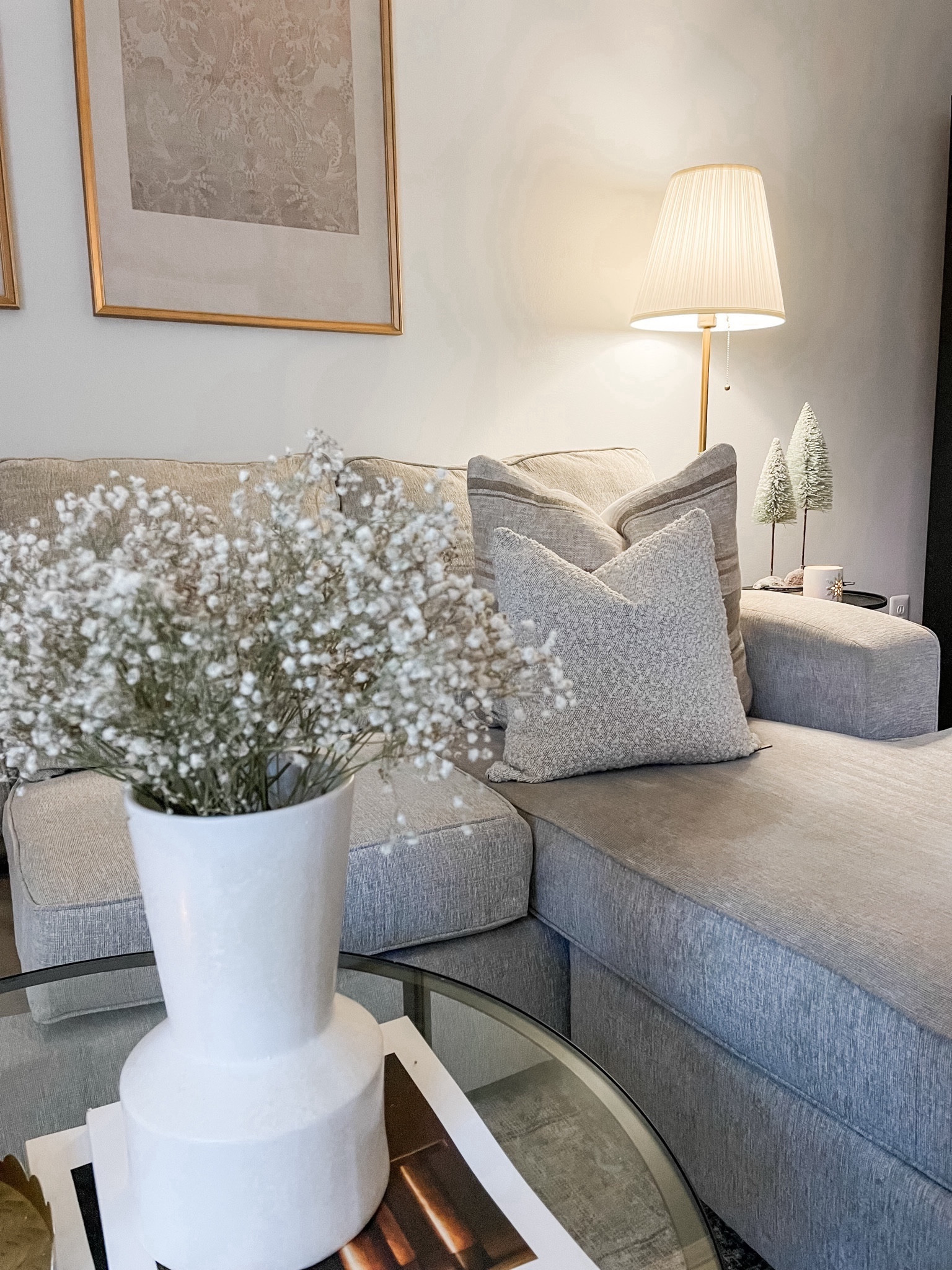 Neutral Simple Christmas Living Room Views ✨

My favorite cozy corner in my home 

Living Room | Neutral Living Room | Cozy Living Room

#LTKhome #LTKHoliday