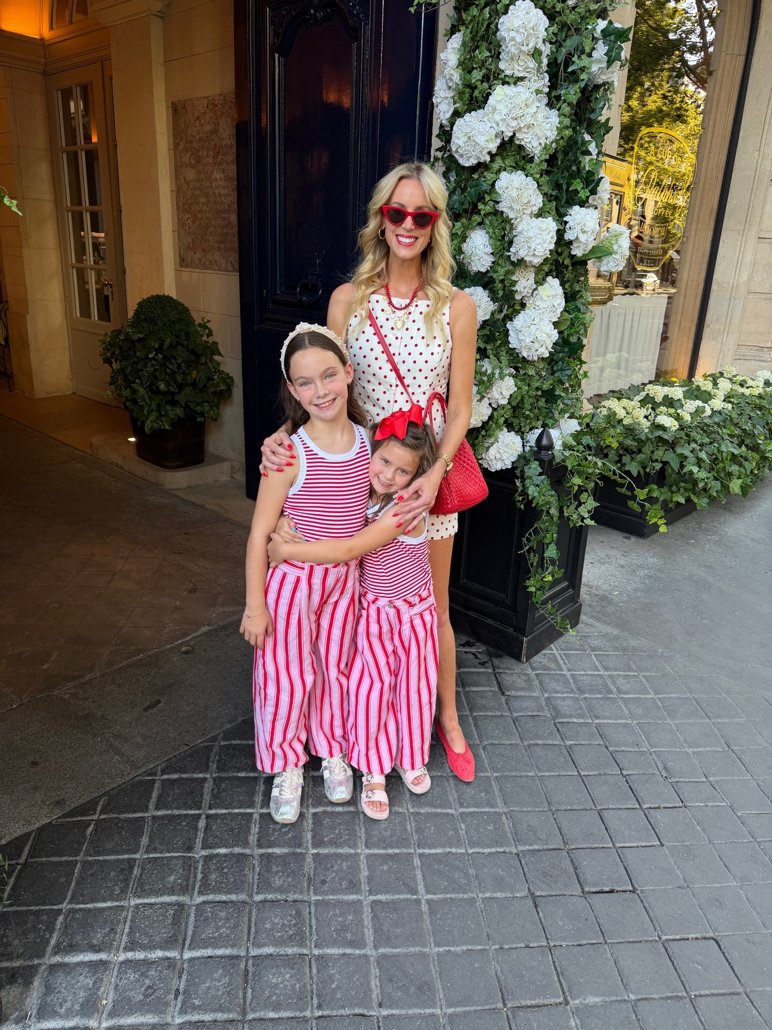Pair outfit! Love this polka dot set! Linking girls rank. Their pants are from Zara