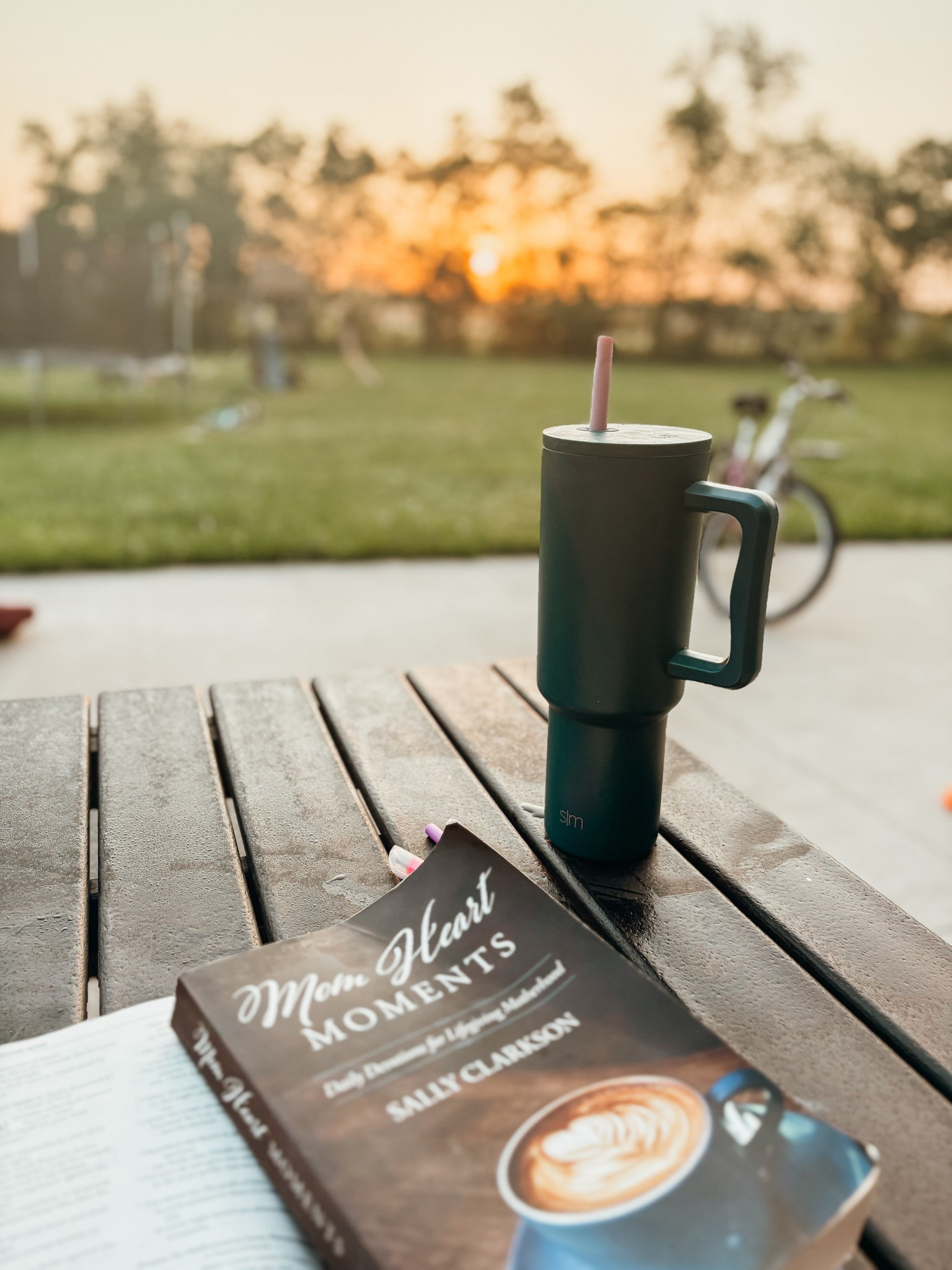 Morning time favorites! ☀️

#bibletime #morningtime #quiettime #momdevotional #prayertime