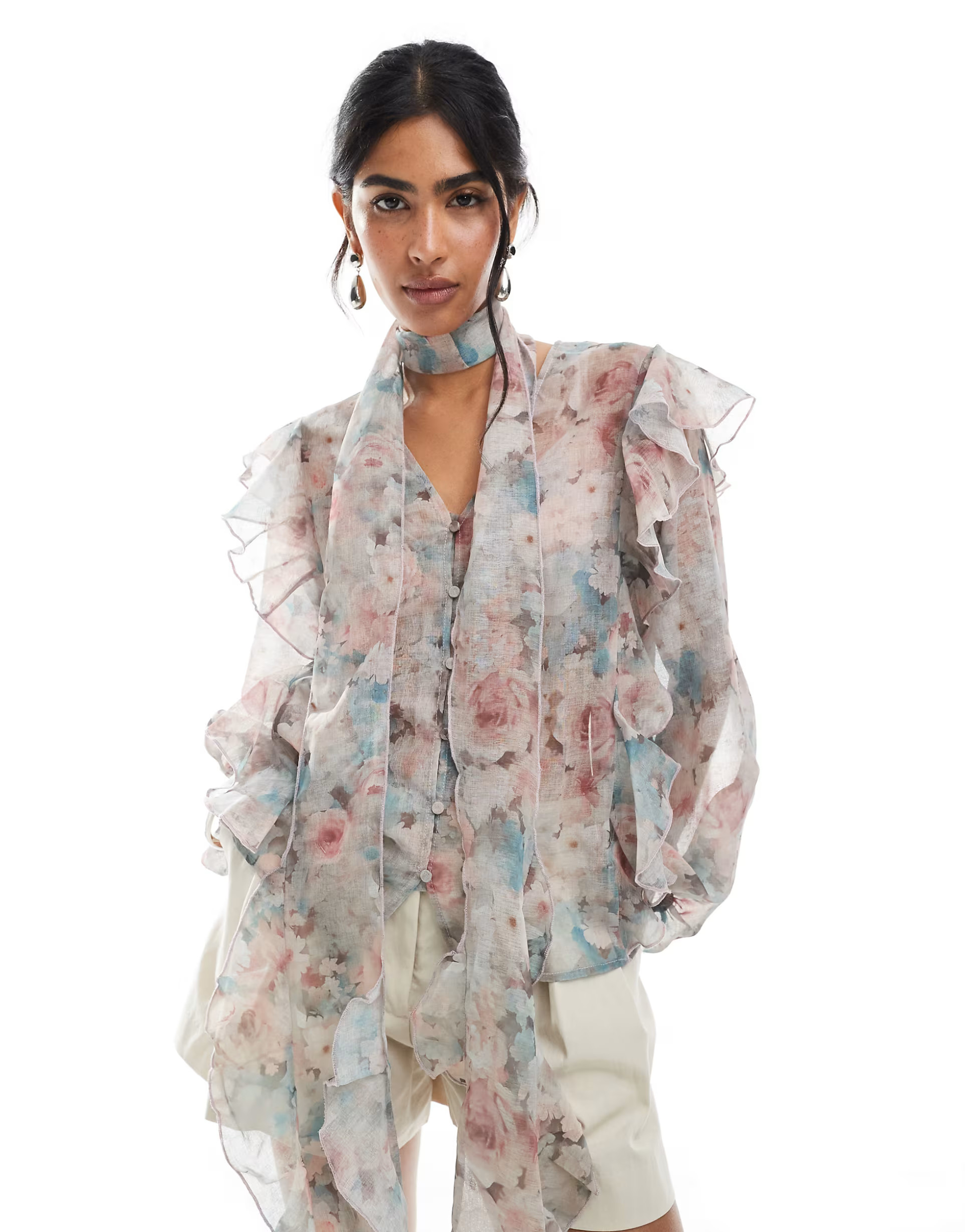 Vero Moda - Boho-blouse met blousonmouwen, ruches en losse sjaal in vervaagde bloemenprint | ASOS (Global)