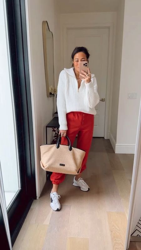Travel style ❤️  Lucy’s Whims wearing sweats and zip up sweater with new balance sneakers 
Sneakers are M 6.5=W 8

#LTKSeasonal #LTKshoecrush #LTKstyletip