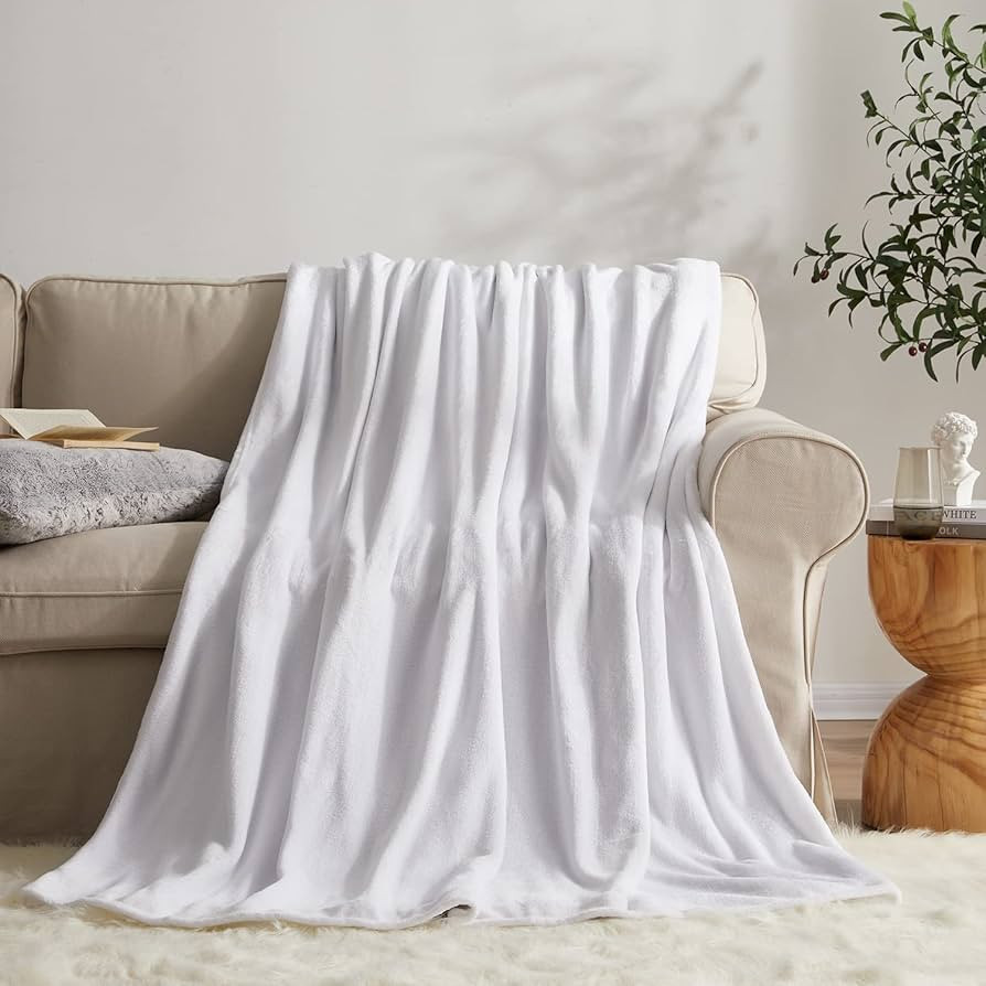KMUSET Fleece Blanket Throw Size White Lightweight Super Soft Cozy Luxury Bed Blanket Microfiber | Amazon (US)