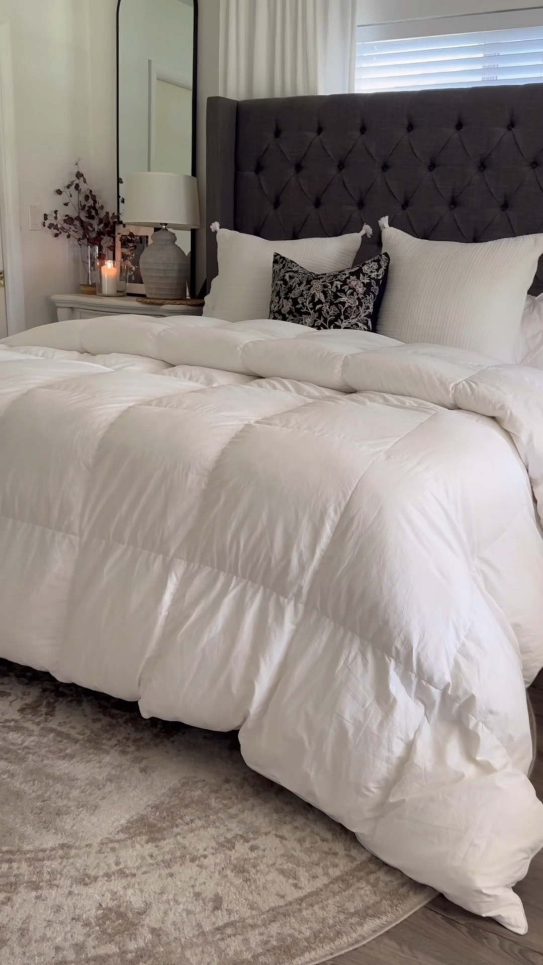 Amazon big spring sale bedroom must haves! Best fluffy down comforter! I have a king size bed. I ordered the oversized king to get that hotel luxury look and feel! These deep pocket fitted sheets are a must.

Amazon sale
Amazon home 
Bedroom inspo
Comforter
Blanket
Sheets
Linens
Spring refresh
Home decor
Bed
Downcomforter 
Duvet 
Bedding 
Big spring sale 
Cleaning 
Amazon bedroom 


#LTKmorningroutine #LTKSaleAlert #LTKHome