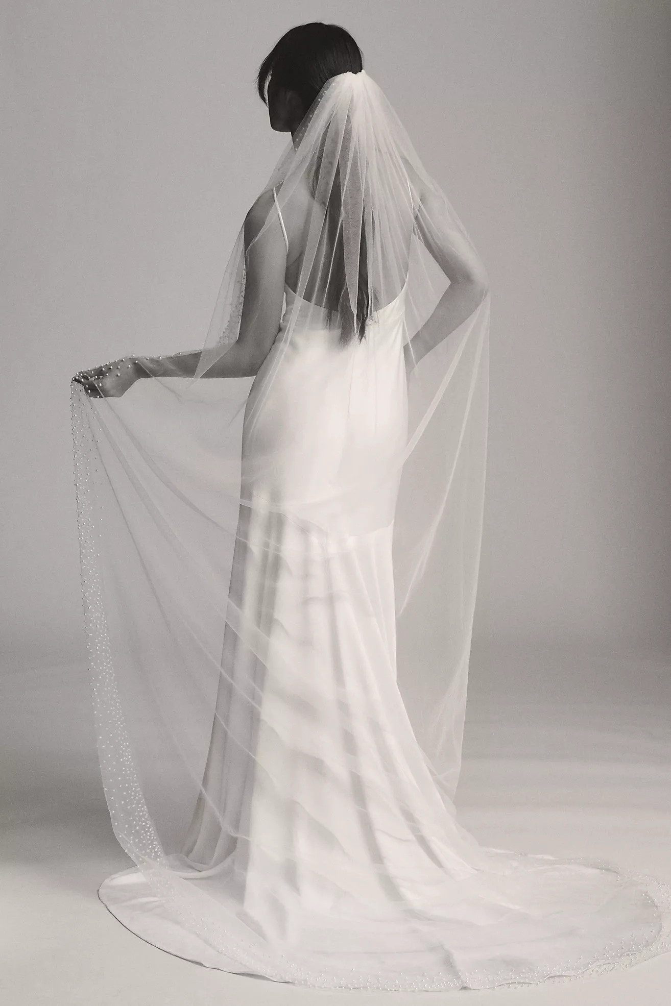 A. B. Ellie Hayden Pearl Cathedral Veil | Anthropologie (US)