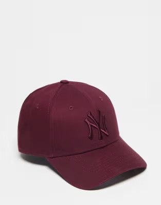 New Era New York Yankees 9forty unisex cap in all red | ASOS (Global)