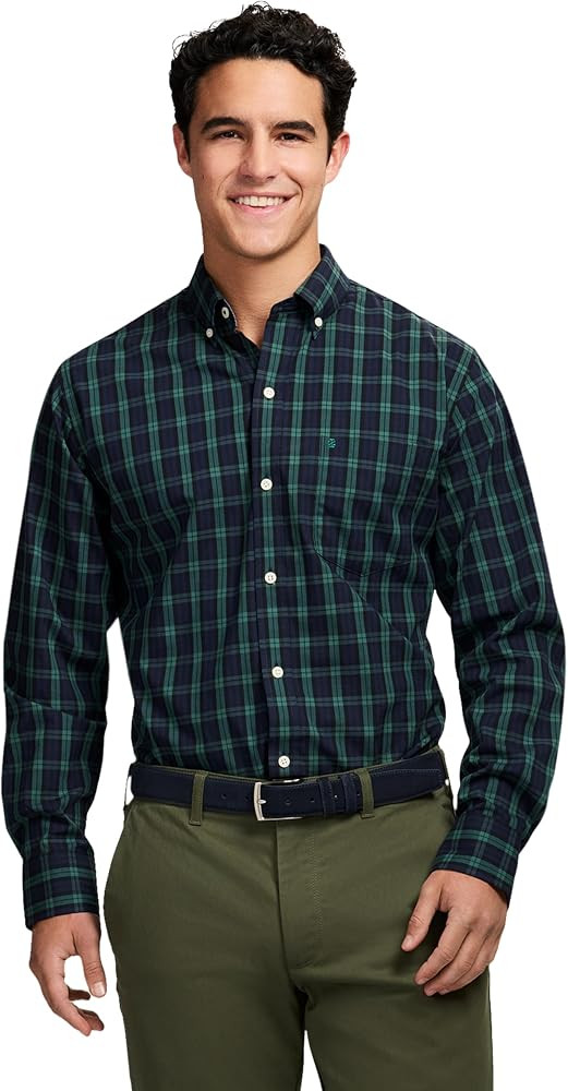 IZOD Men's Long Sleeve Holiday Tartan Button Down Shirt | Amazon (US)