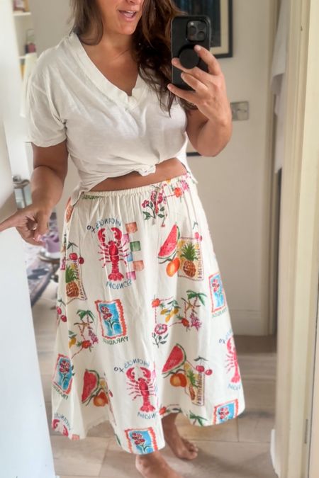 A lobster skirt!!!!!!! Wearing a size 16uk. You can easily size down if you’re size runs out of stock  

#LTKeurope #LTKover40 #LTKfindsunder50