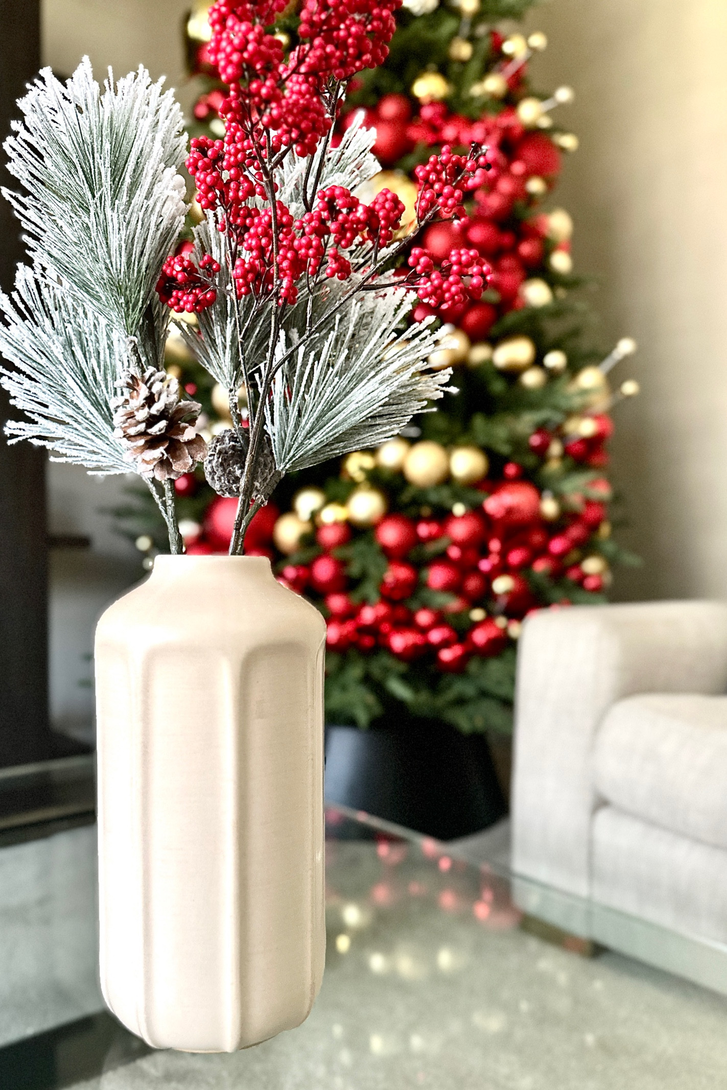 My ceramic hearth & hand tall vase is on sale for only $16.99! I love this for placing in seasonal stems or just plain as part of shelf styling. 

Neutral vase // ceramic vase // tall vase // winter stems // flocked stems // holiday stems // target holiday // target home 

#LTKhome #LTKsalealert #LTKHoliday