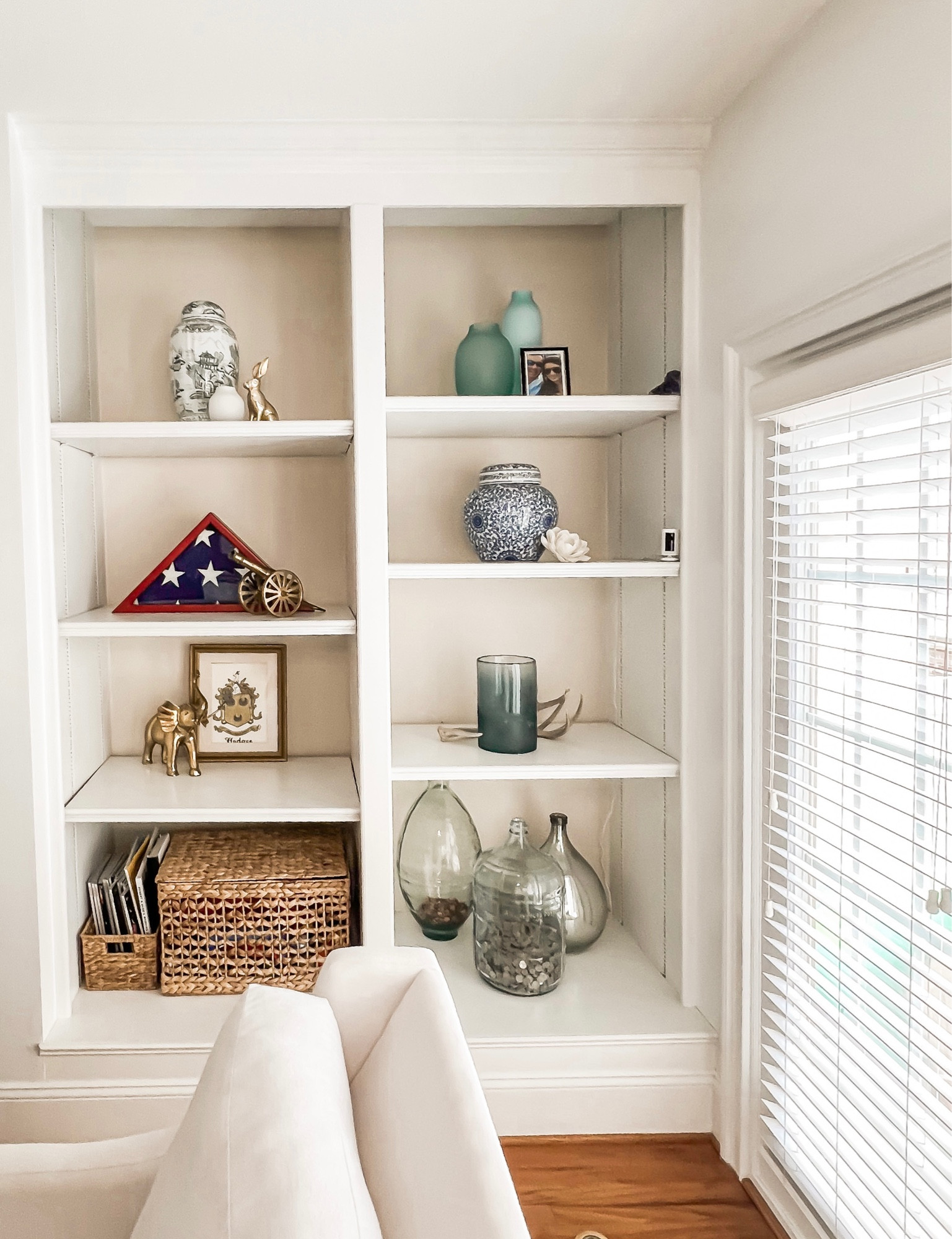 Home Decor, Built Ins, Home Decor Styling, Stying, Maximalist , Traditional Style, Traditional Decor, Styling Heirlooms 

#LTKstyletip #LTKhome #LTKFind