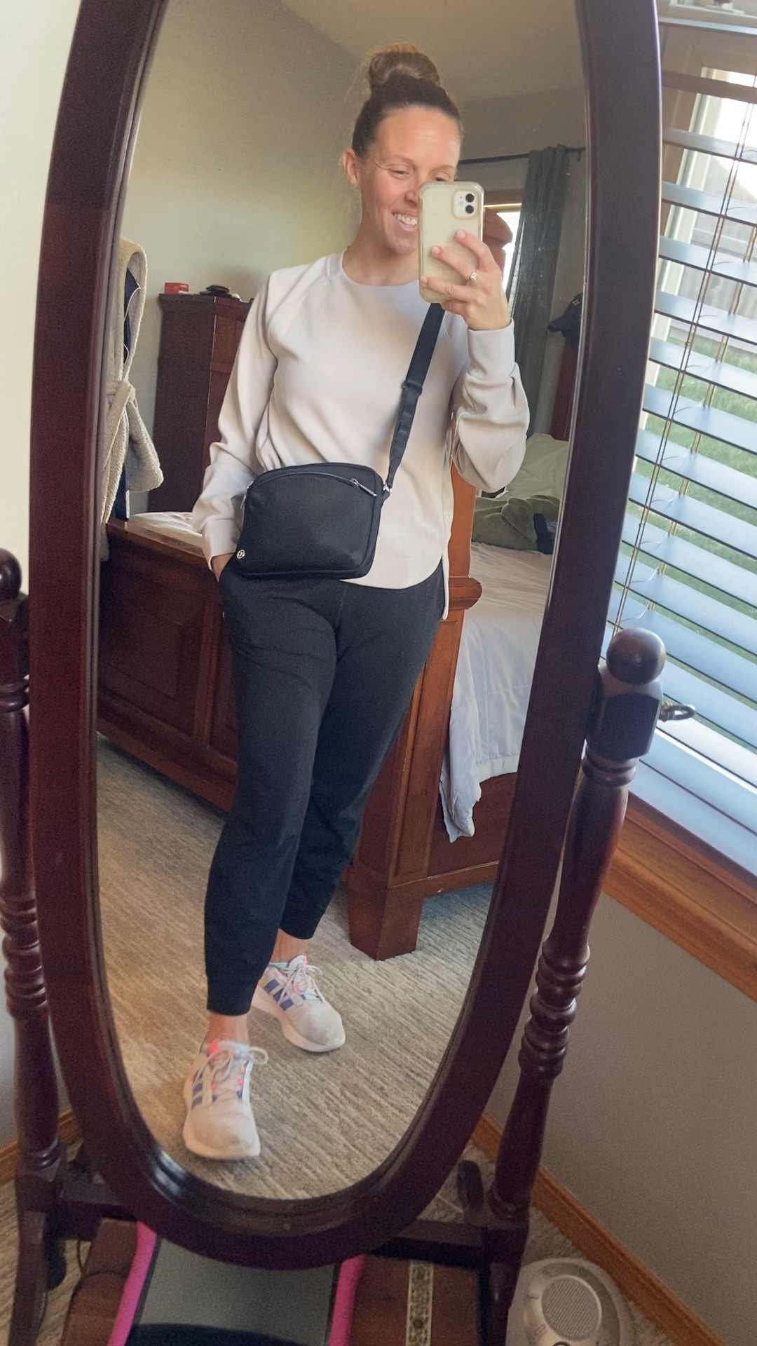 Travel Outfit

#crossbody #vuori #athleta #joggers #hoodie #athleisure #travel 


#LTKtravel #LTKitbag #LTKshoecrush #LTKkids #LTKVideo #LTKfindsunder50 #LTKsalealert #LTKfindsunder100