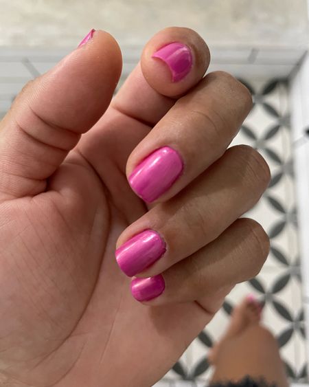 Pink nails

#LTKsalealert #LTKSeasonal #LTKbeauty