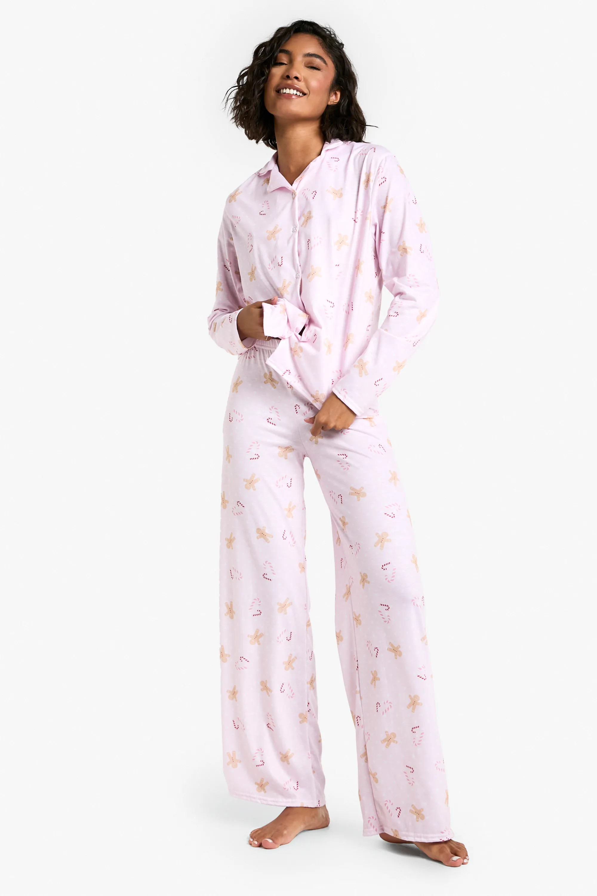Tall Christmas Gingerbread Man Print Long Sleeve Shirt & Trousers Pyjama Set | Boohoo.com (UK & IE)