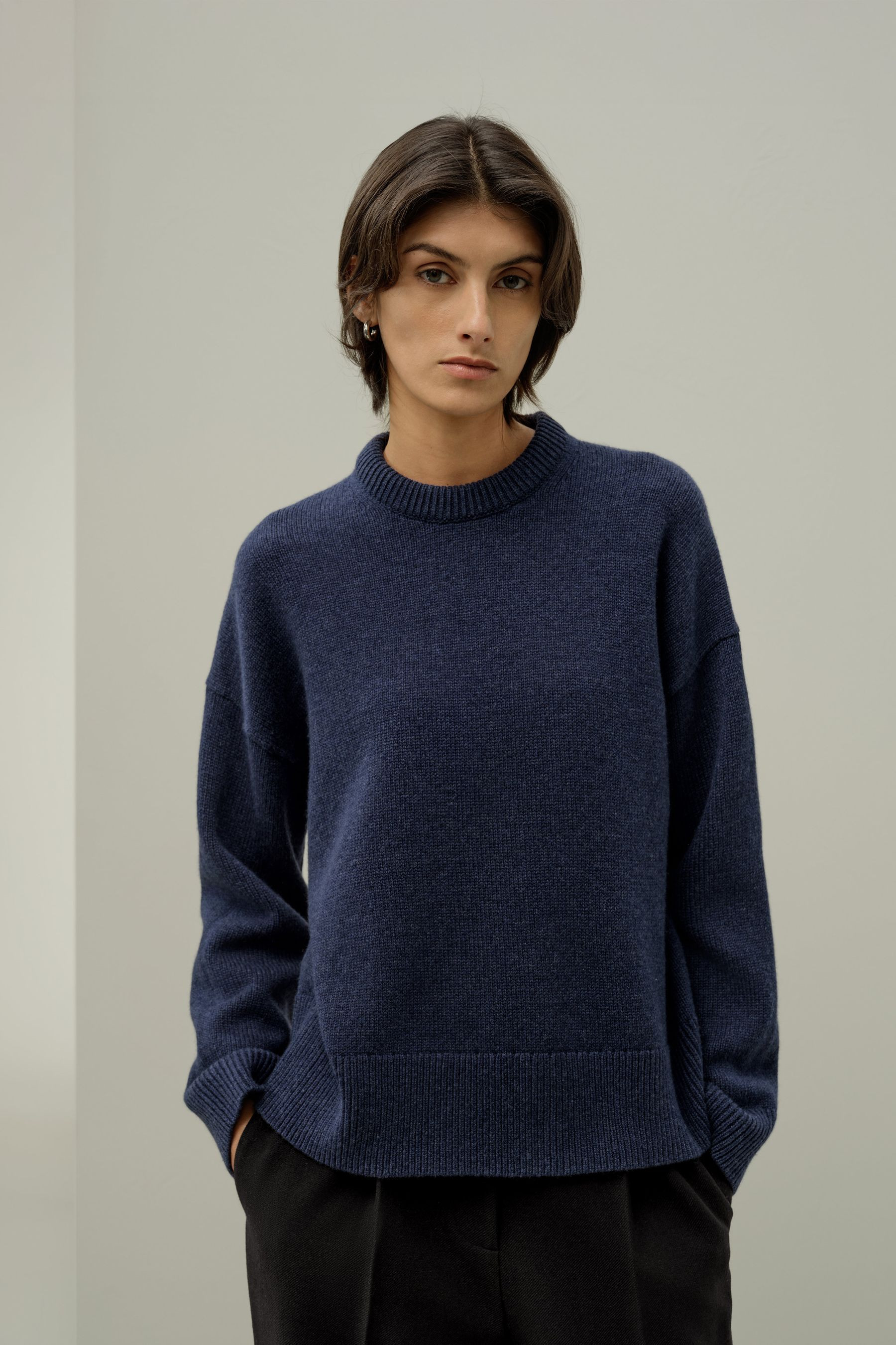 Oversized Crewneck Wool-Cashmere Sweater | LILYSILK