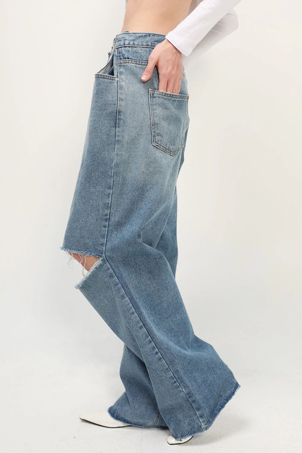 Vera Slash Cutout Jeans | Storets (Global)