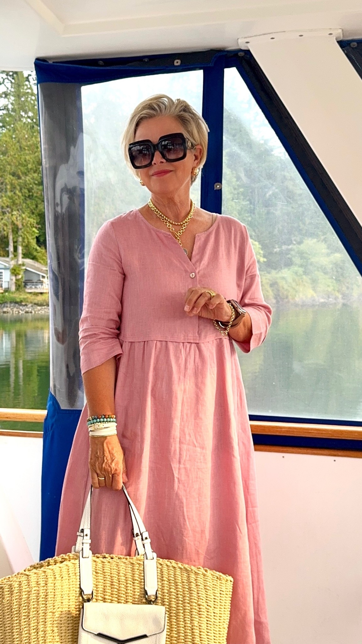 The prettiest linen dress in dusty pink  