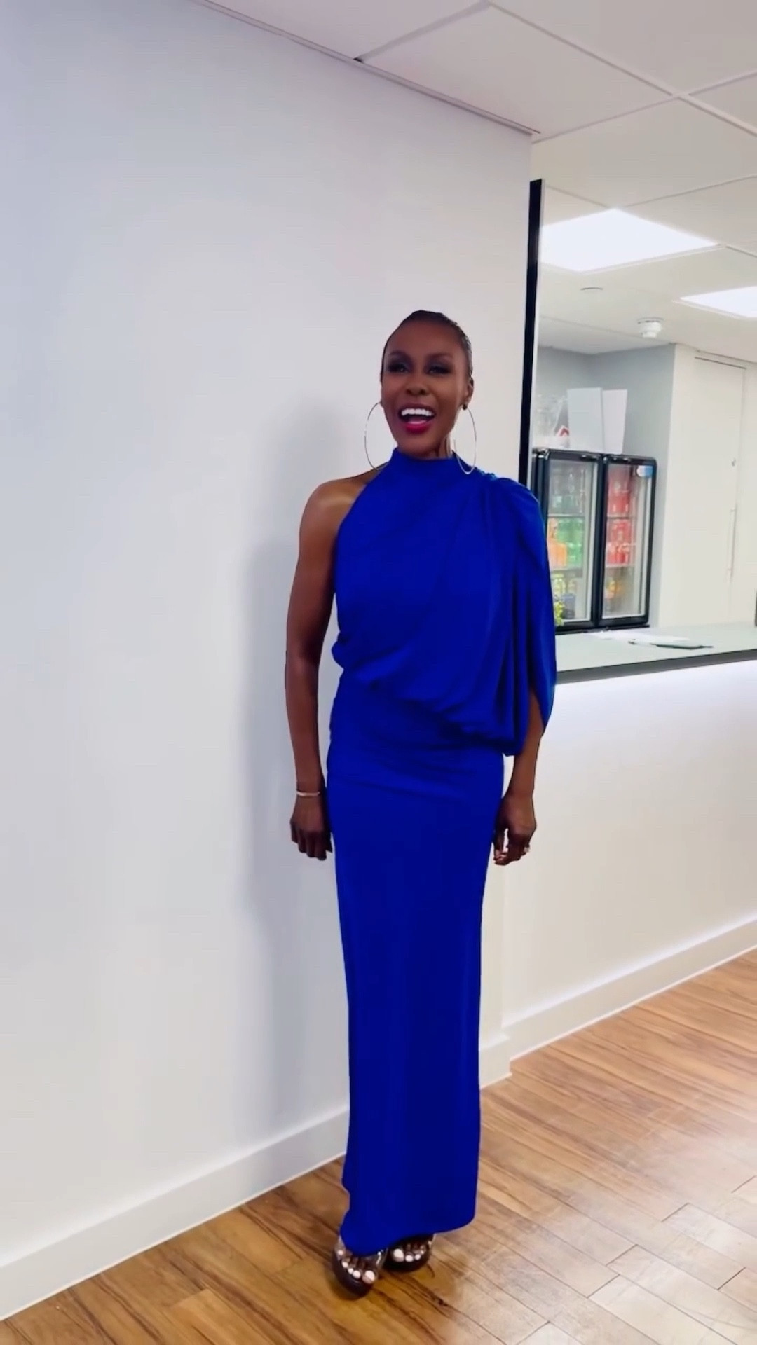 Look 2 : BLUE 💙 Zara Cape dress
.
I hosted the AFRICAN FASHION AWARDS last night and it was nothing short of Incredible! Thank you to @africanfashionawards for having me as your host and it was an ABSOLUTE wonderful experience! ✨✨✨✨✨
💙💙💙💙💙
.
.
.
Makeup 💄 by @juviasplace 🥇
.
Body glow by @eloisebeauty -Discount Code FUMI. 💥
.
.
.
Dress 👗 by @zara 
.
#fashion #beauty #glam #model #supermodel #mother#wife #brand #lifestyle #lotd #ootd #nofilter #happy #music #positivity #style #influencer #insta #reel #reels #instagram #instadaily #fumidesaluvold #fitness #over40 #over50 💙💙

#LTKuk