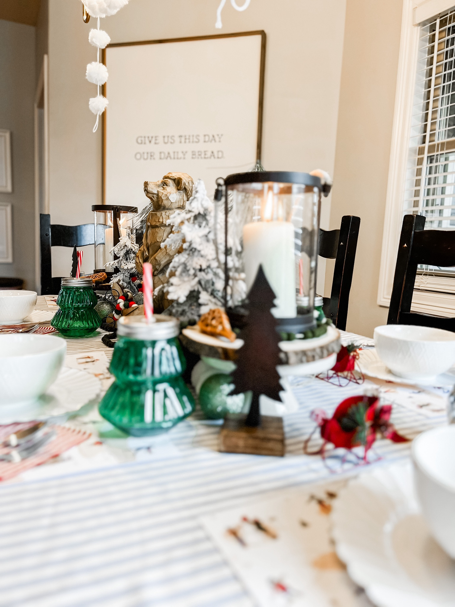 Cozy Christmas party decor


#christmaspartydecor #holidayparty #holidaydecor

#LTKHome #LTKParties #LTKHoliday