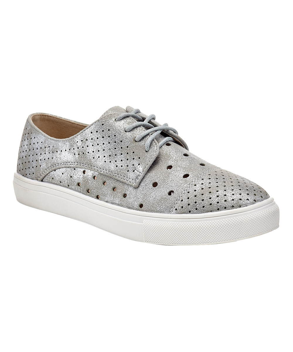 EXTREME by Eddie Marc Women's Sneakers Silver - Silver Quinn Sneaker - Women | Zulily