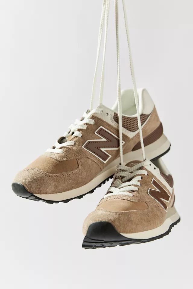 New Balance 574 Unisex Lifestyle Sneaker | Urban Outfitters (US and RoW)
