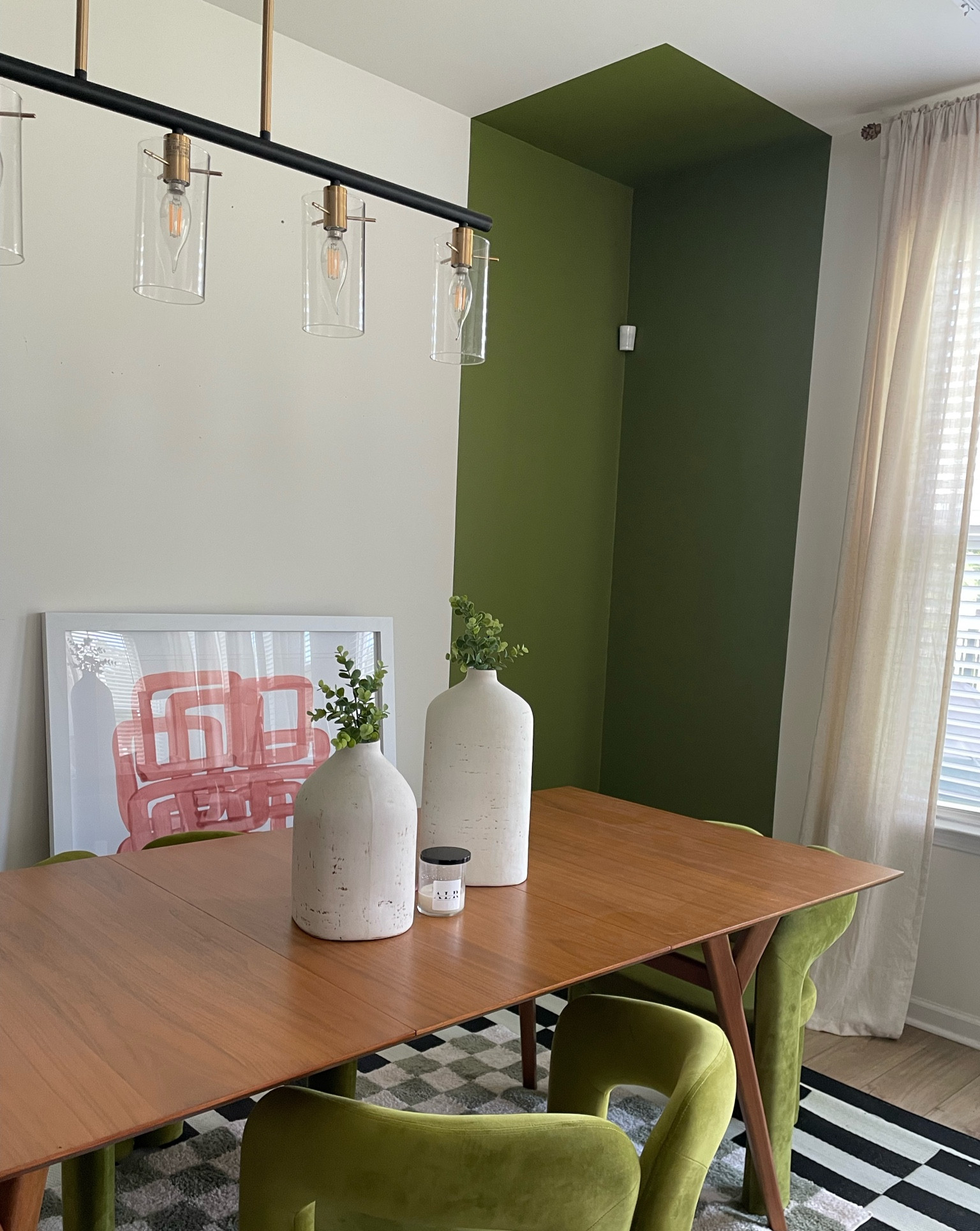 One Corner, Big Impact #Greenpaint #sherwinwilliams

#LTKHome #LTKStyleTip #LTKSaleAlert