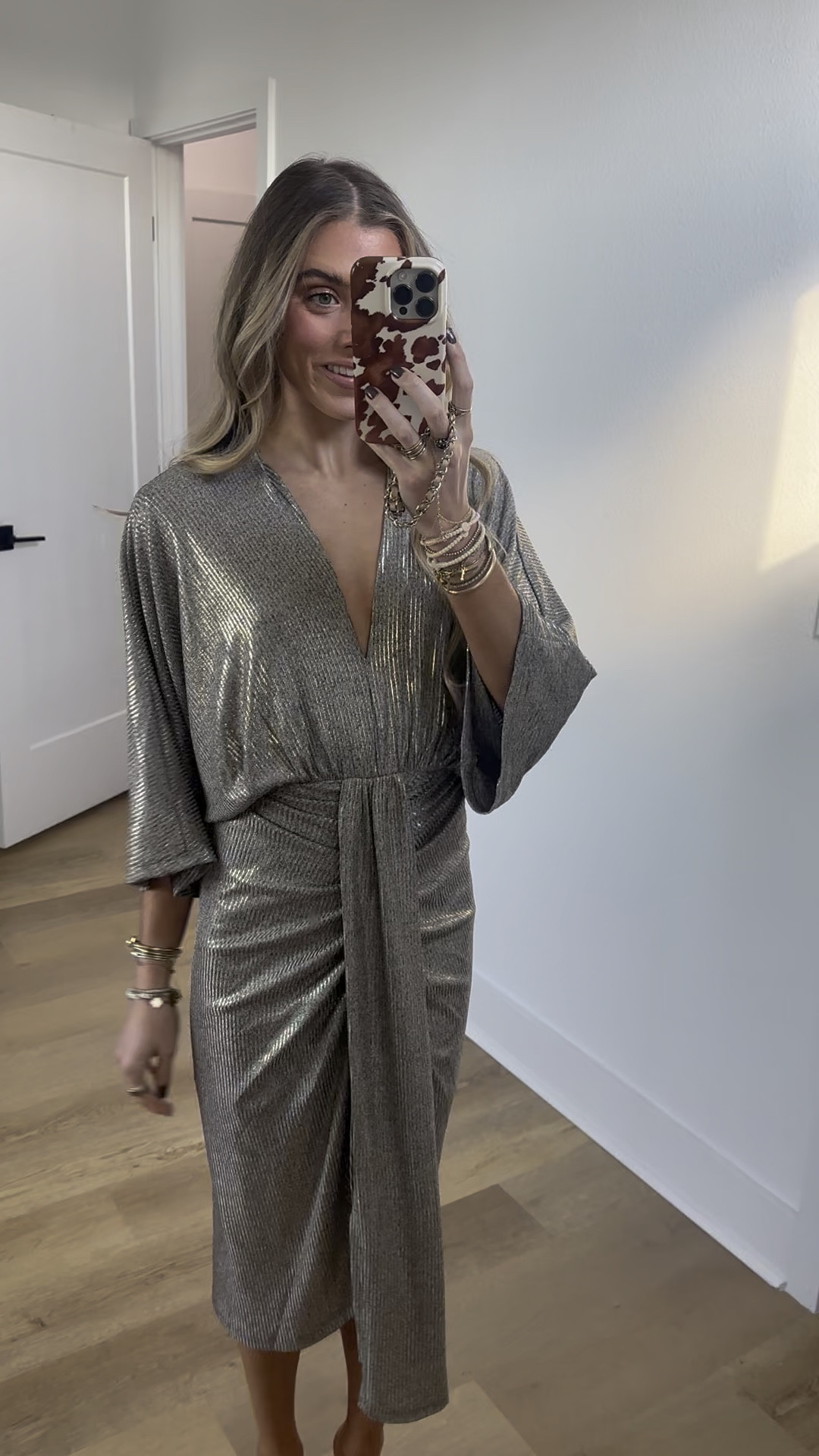Ciara Ruched Midi Dress size XS. dare I say my favorite @balticborn dresses yet 🤭 with the change of seasons we of course need new wedding guest dress ideas !!!  Oh, and did I mention the best part these are all under $125 when you use my code “SLOANEBB15”. 😇

#balticbornpartner #balticbornclothing #balticborndress #weddingguestdress #weddingguestoutfit #weddingguestdresses #formaldress #haul #tryonhaul #tryon #tryonwithme #shoppinghaul #dresseshaul #dresseshaultryon #dresstok #maxidress #dresses #dressshopping #dressstyle


#LTKHoliday #LTKWedding #LTKSaleAlert