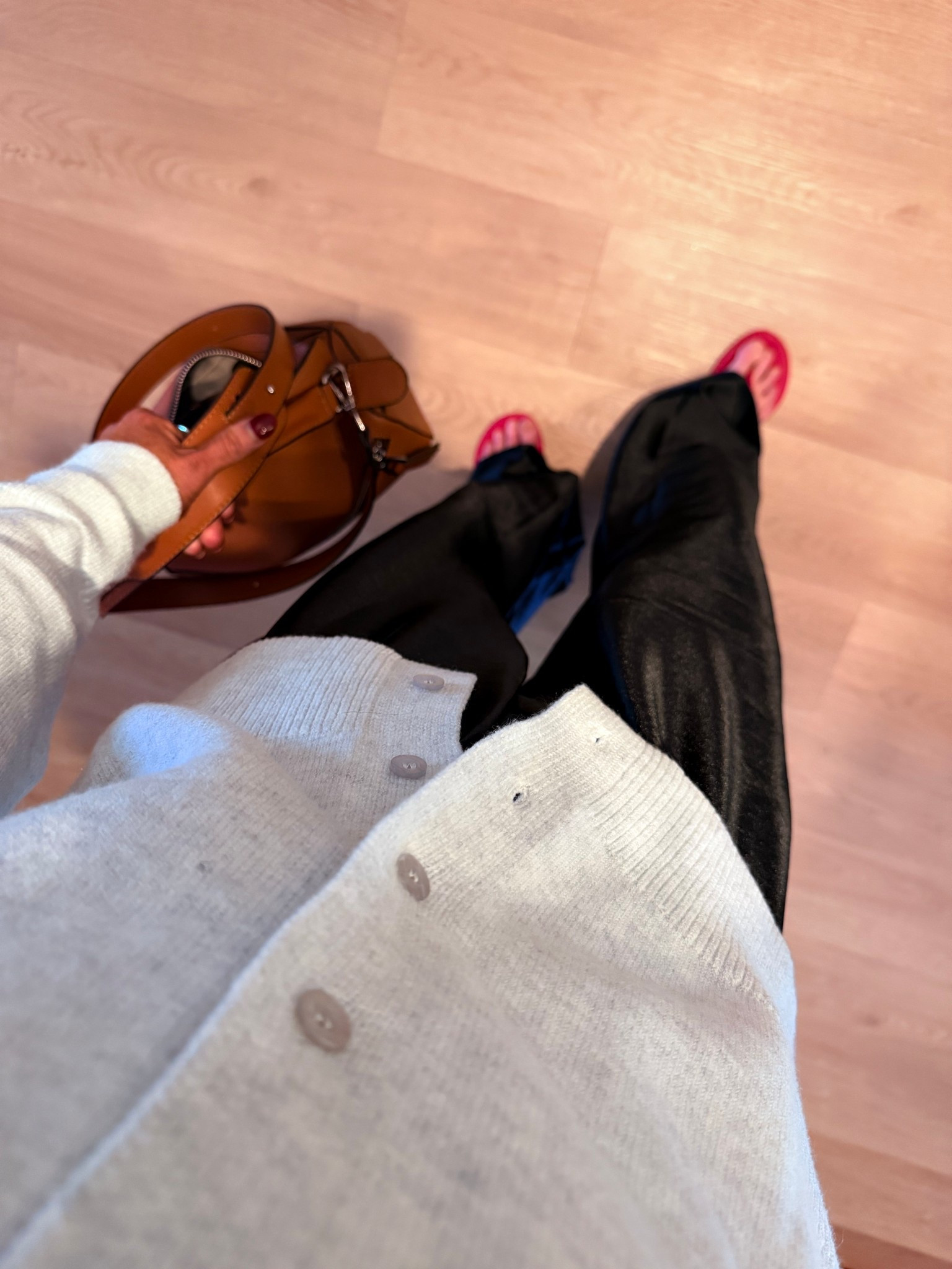 Today’s errands #ootd is all Amazon head to toe. Love wearing a cardigan half buttoned as the top. This cardigan is so luxe and offered in so many colors! Paired with my favorite satin pants.￼

#LTKmorningroutine #LTKootd #LTKdayinmylife