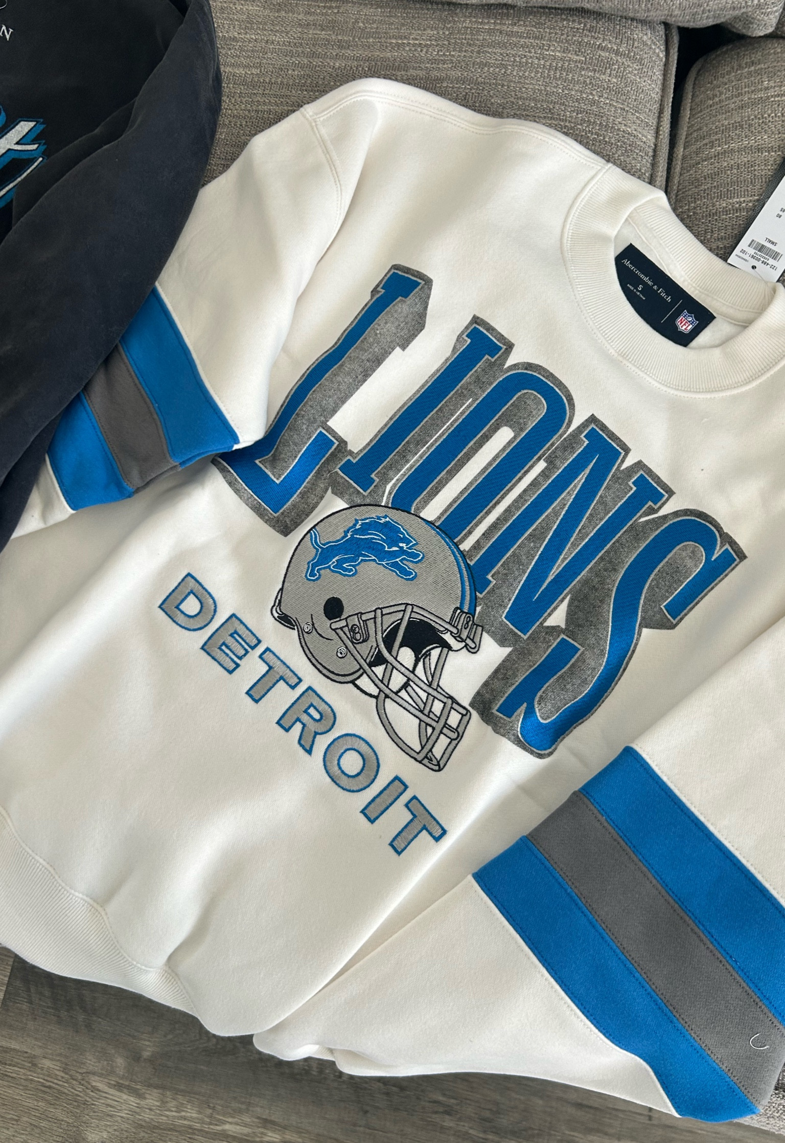 Detroit Lions x Abercrombie 

#LTKGiftGuide #LTKSeasonal #LTKFindsUnder100