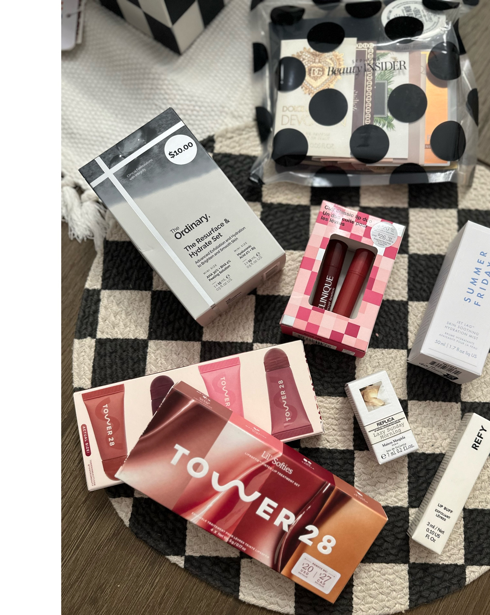 Little Sephora haul as the holiday sets and new releases come out! 



#LTKFindsUnder50 #LTKStyleTip #LTKBeauty