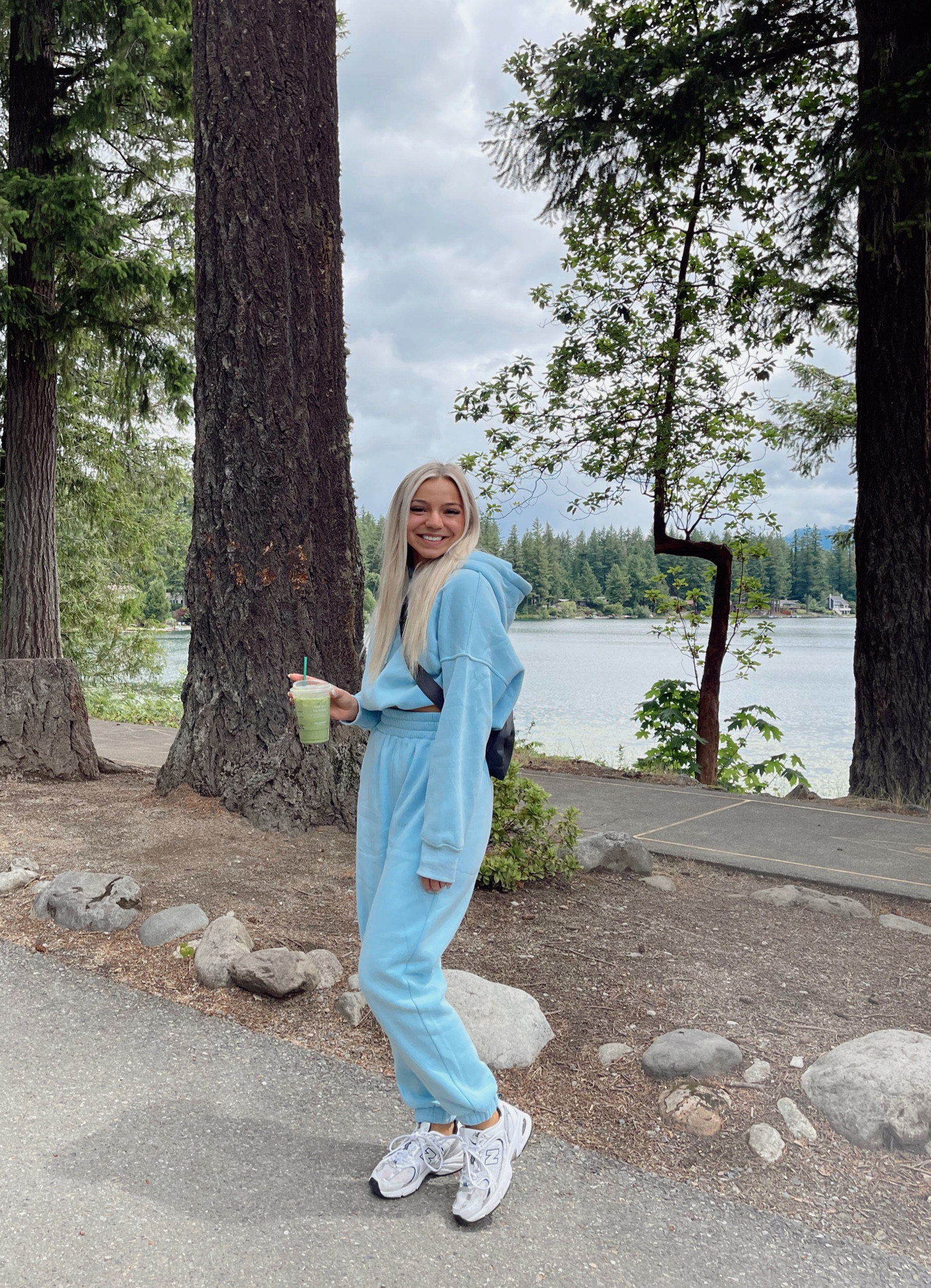 Comfy camping fit 🩵 wearing size small


#LTKamazon #sweatset #LTKcomfy 

#LTKfit #LTKSeasonal #LTKFind