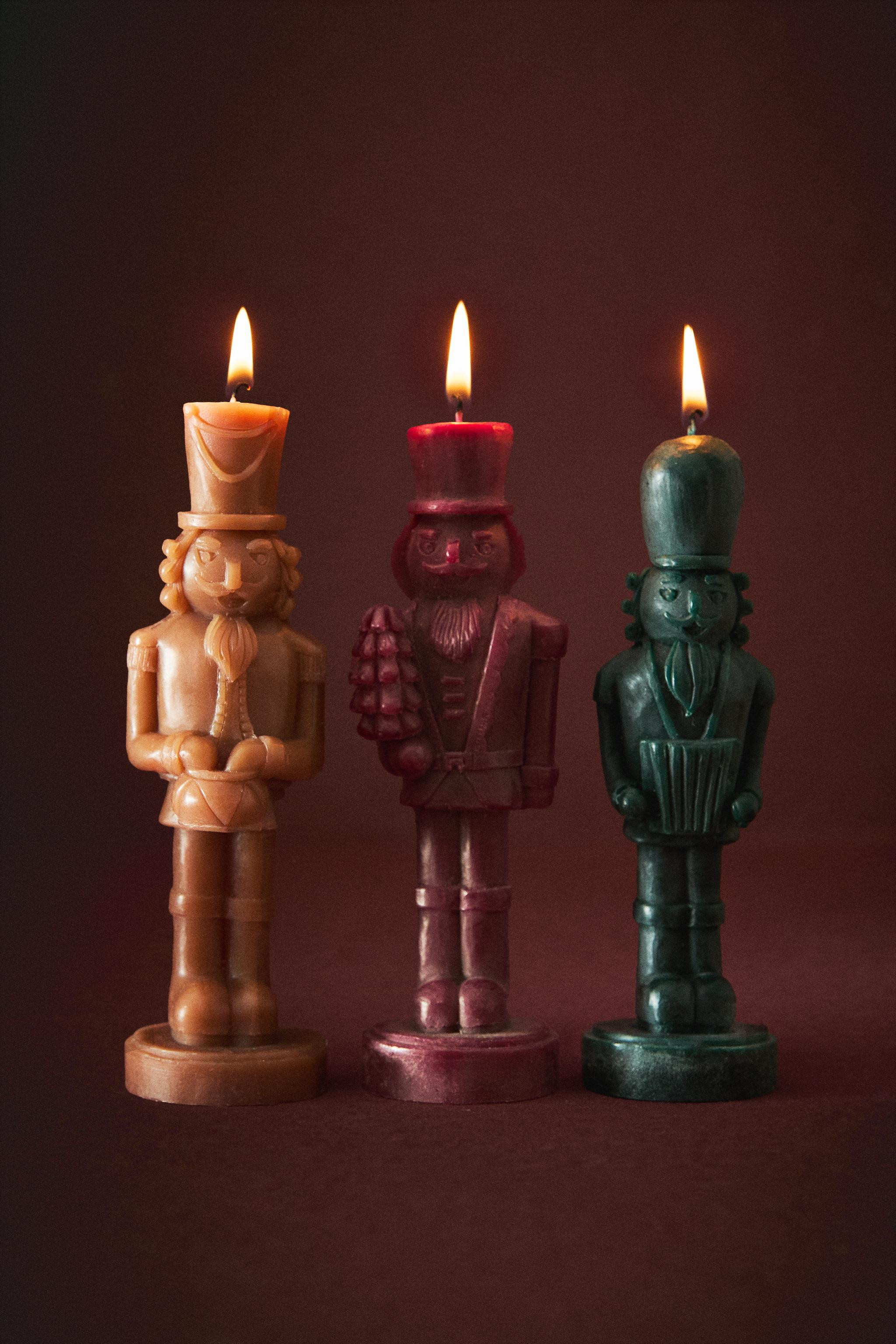 PACK OF NUTCRACKER SCENTED CANDLES (PACK OF 3) | Zara UK