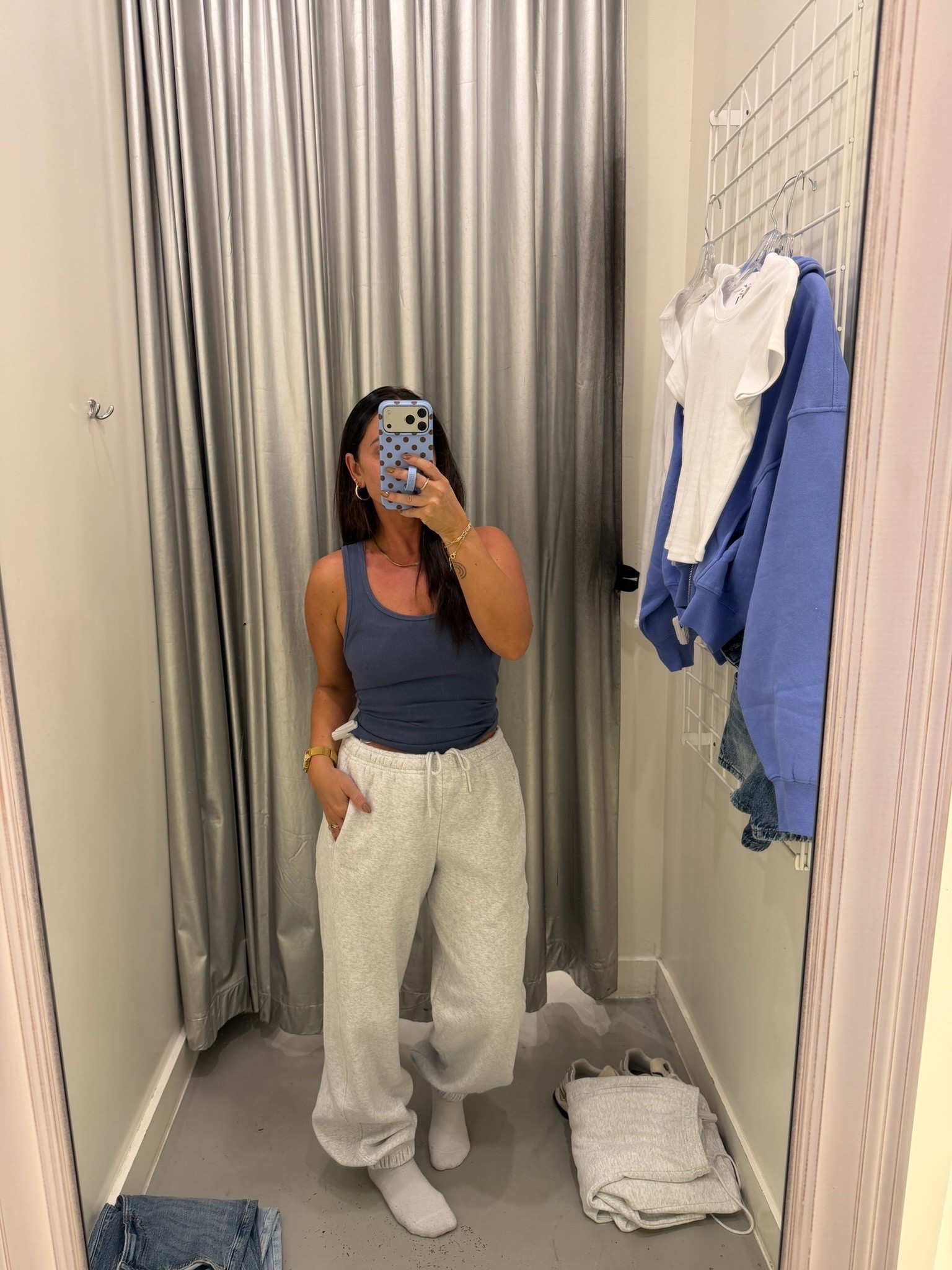 Nothing beats a pair of gray joggers going into fall ☁️

#LTKootd #LTKgrwm #LTKmomlife
