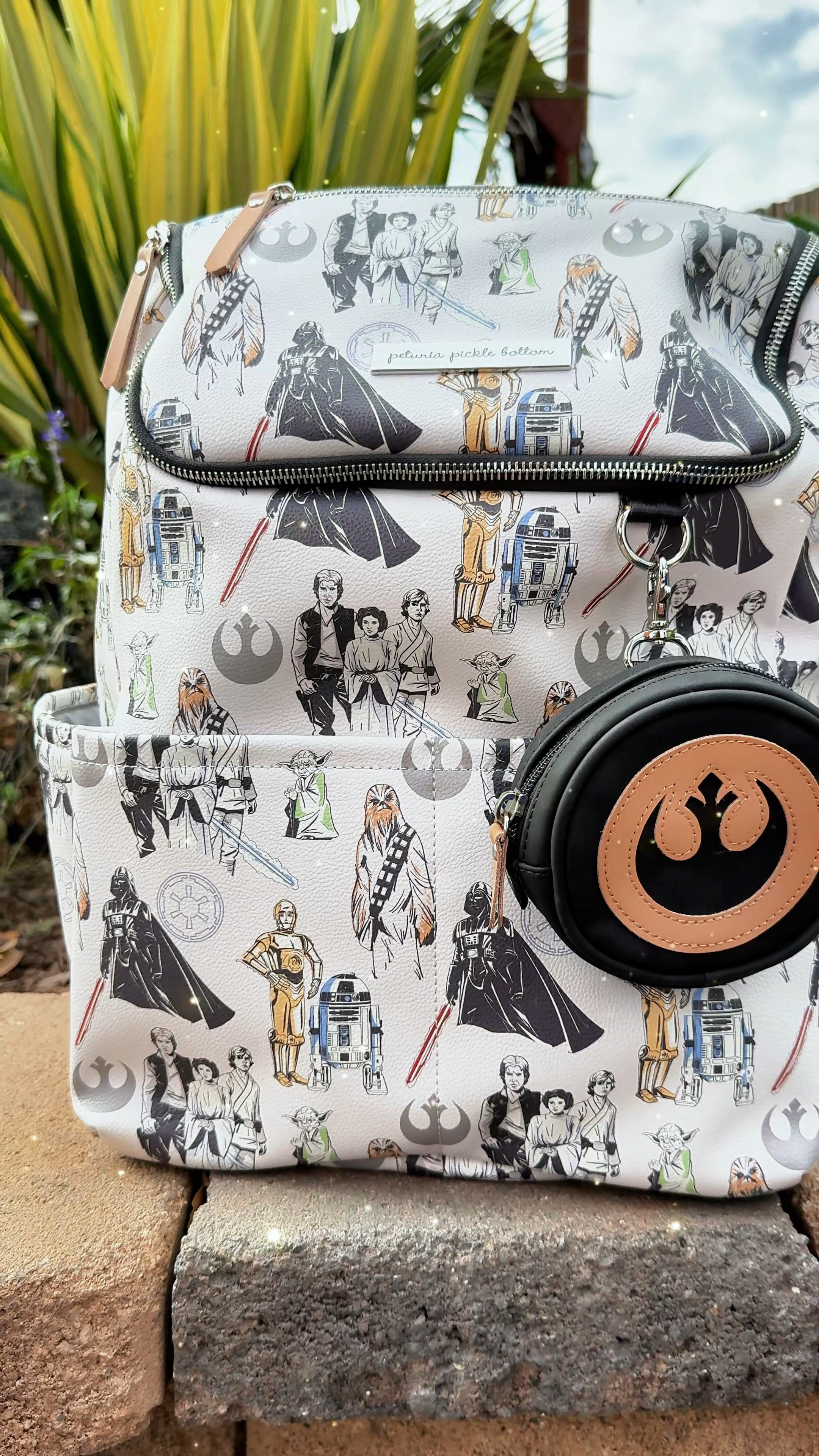 Check out this amazing Star Wars diaper bag!

Star Wars style 
Disney style 
Disney vacation bag
Disney diaper bag 

#LTKFamily #LTKBaby #LTKItBag