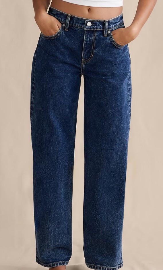 Best straight leg jean 

#LTKStyleTip #LTKSeasonal #LTKU