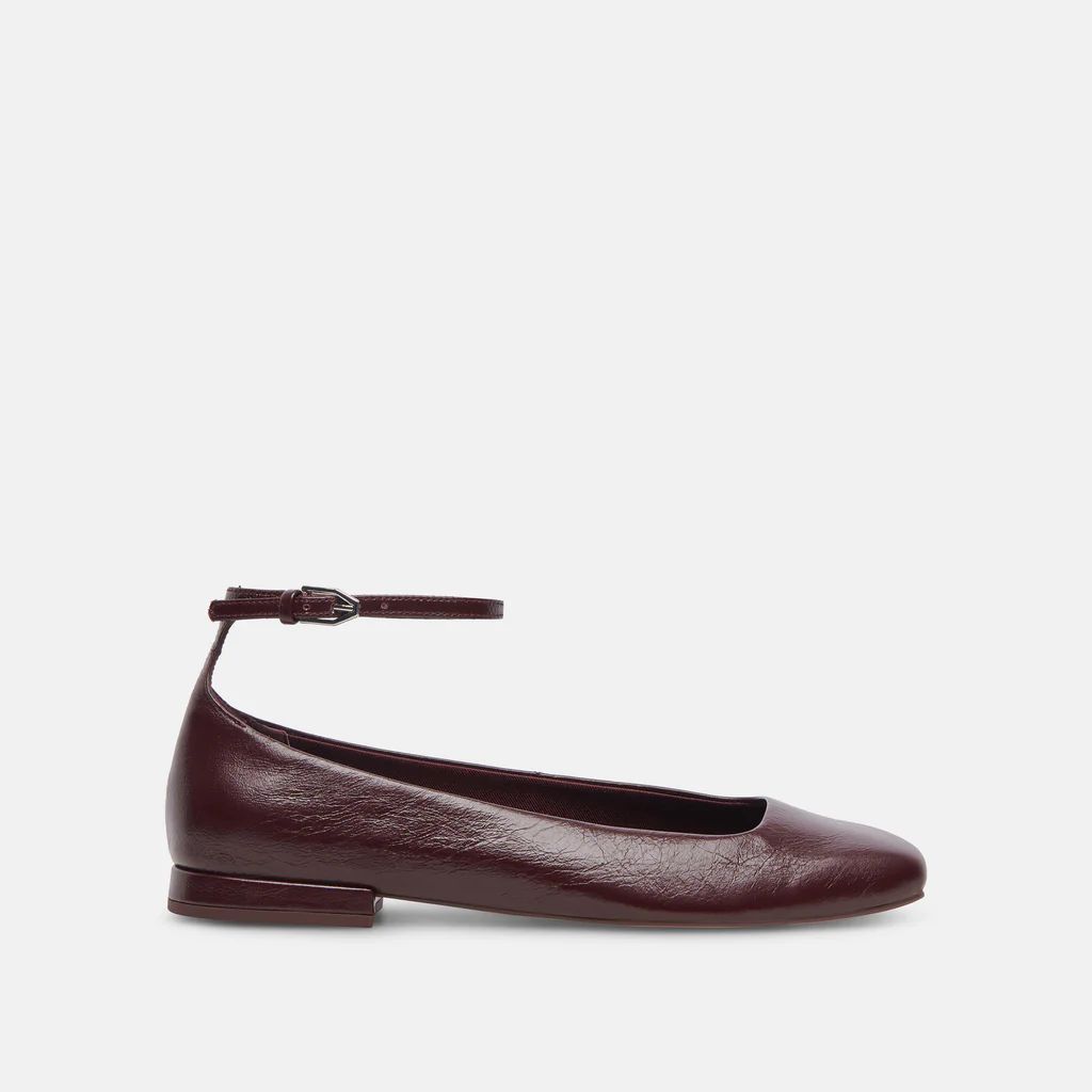 ASHYA BALLET FLATS WINE CRINKLE PATENT | DolceVita.com