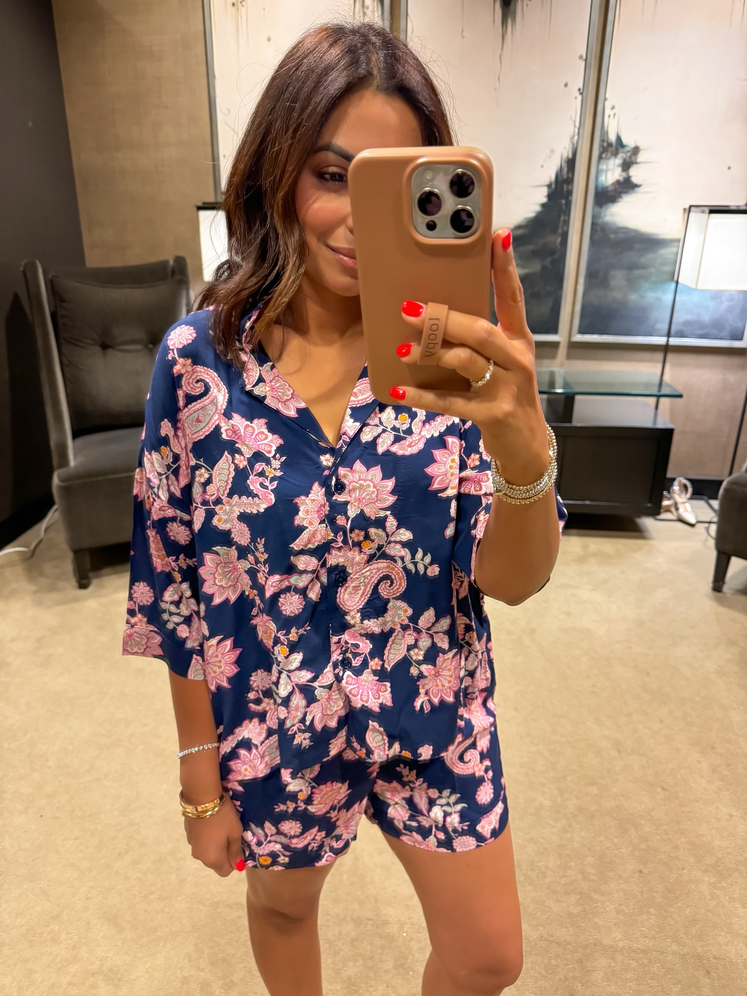 I love the fun print on these pajamas, I’m wearing an XS.

#LTKxNSale