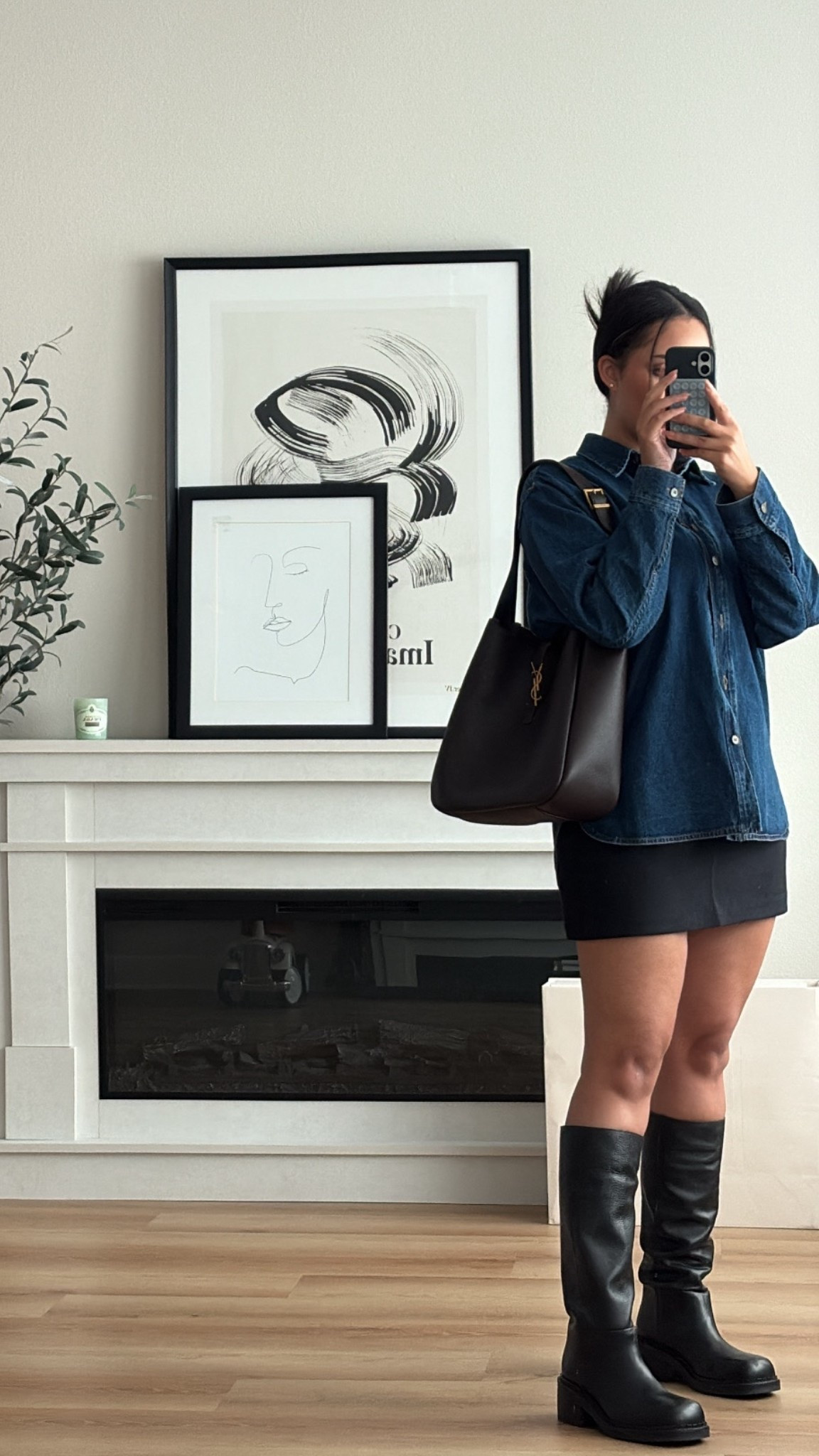 denim and a mini…here comes the cool mom fall outfits!!!

#LTKSeasonal #LTKStyleTip #LTKItBag