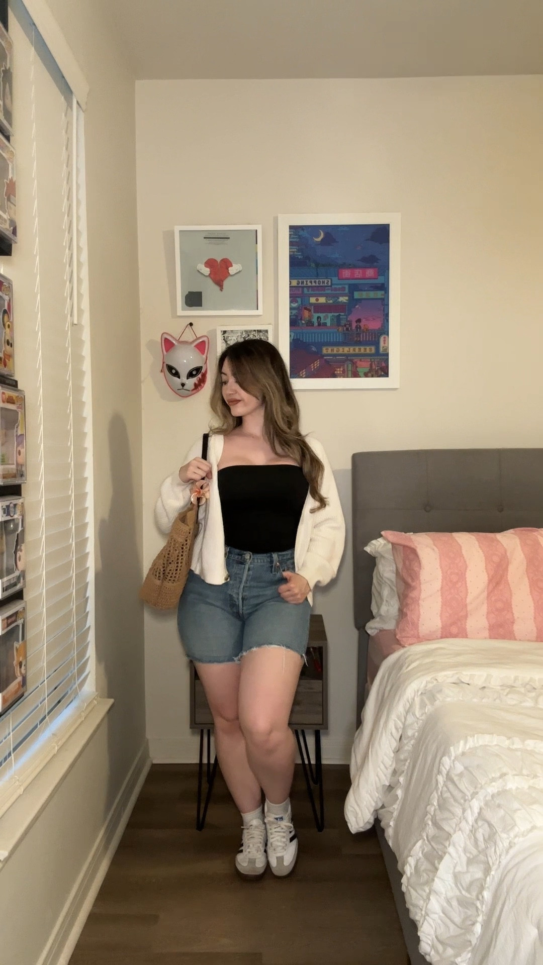 casual spring outfit

shorts: odeon Size 29