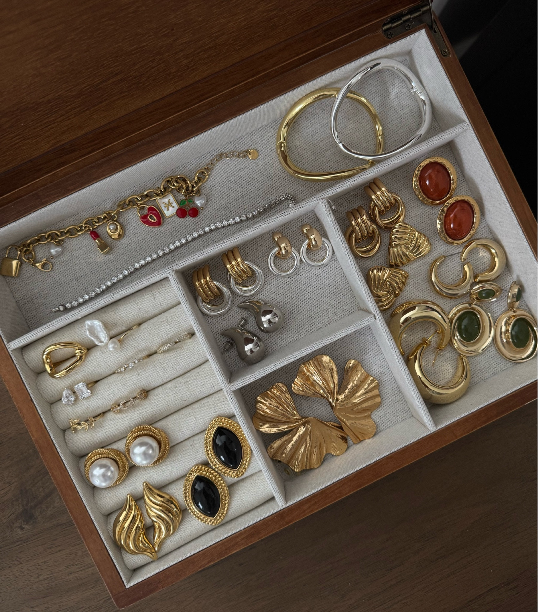 all my fav accessories 🫶🏽